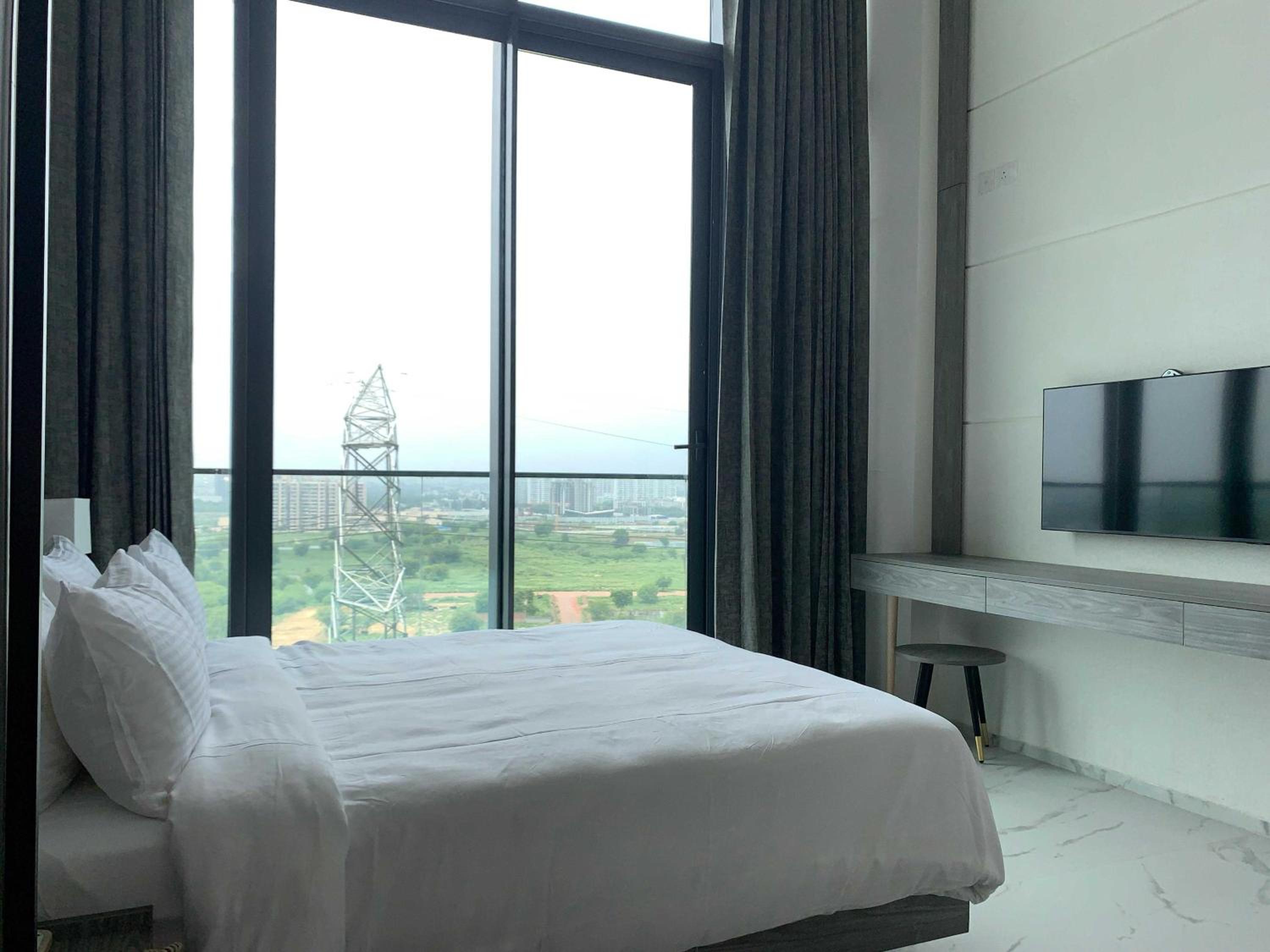 Duplex Sunday Family Suite with Terrace
