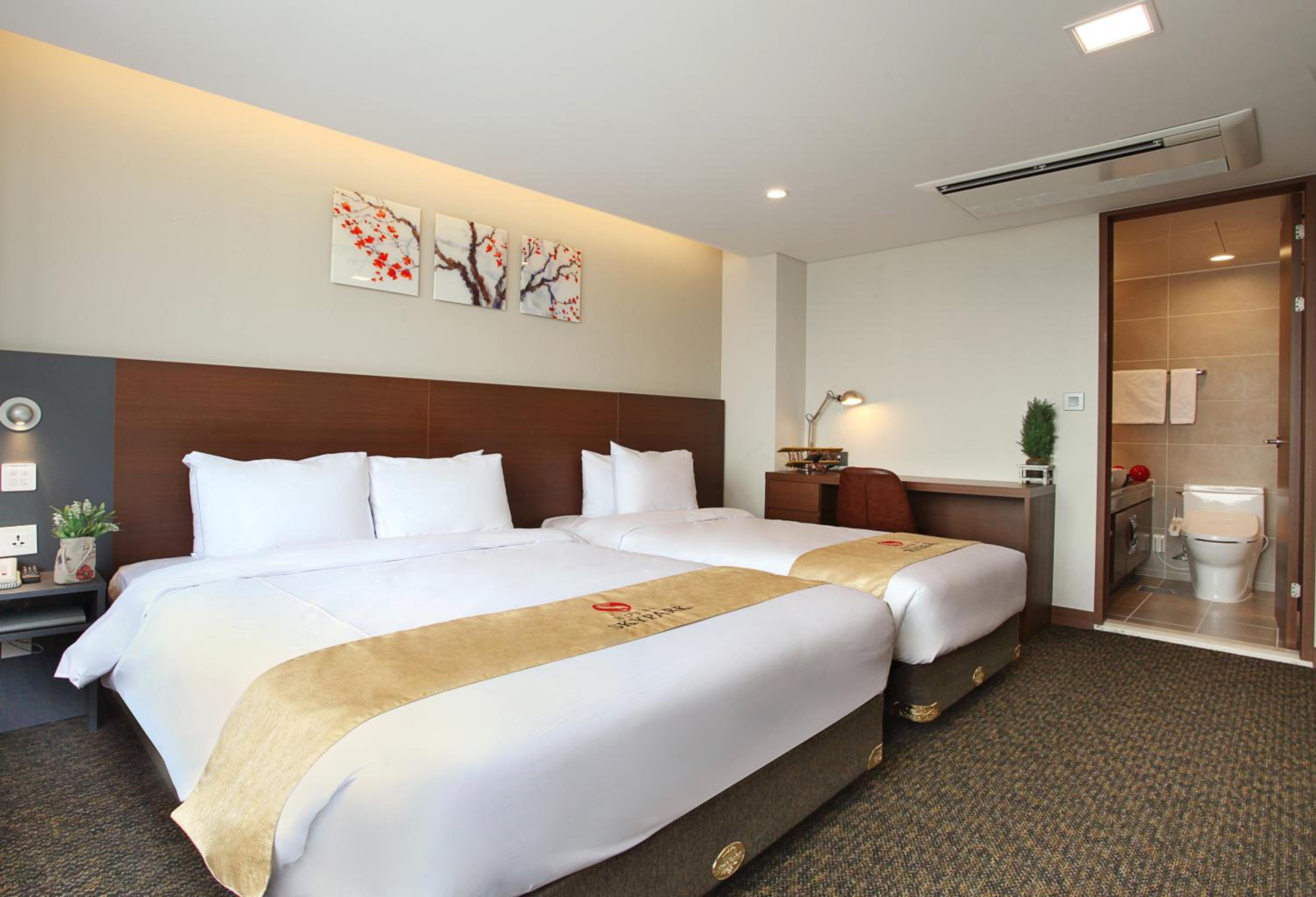 Deluxe Twin Room B photo 2