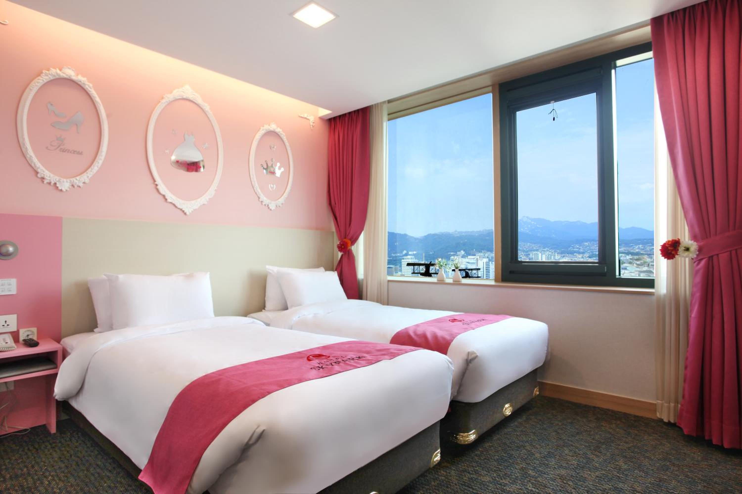 Princess Twin Room photo 1