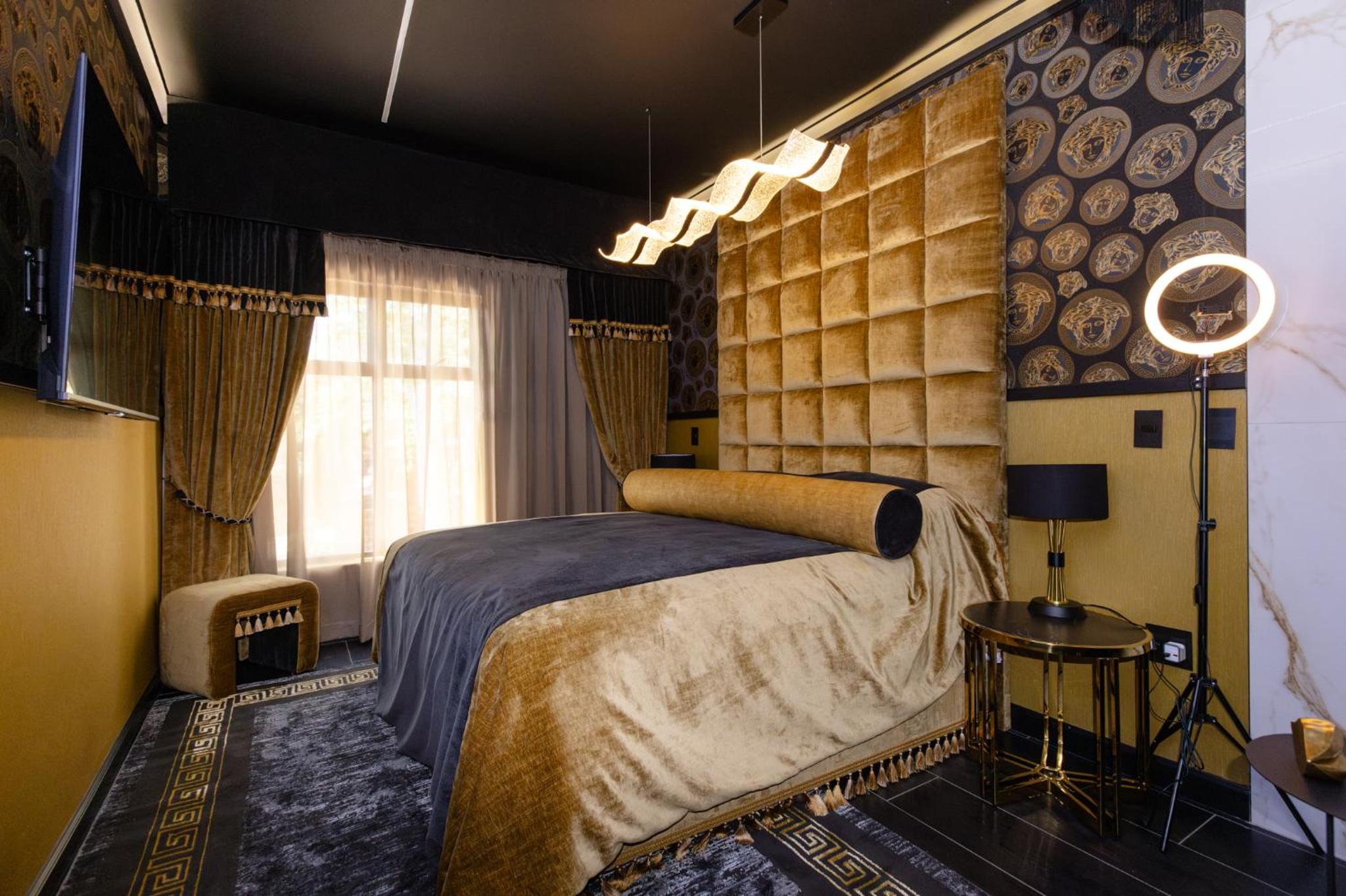 Deluxe Suite photo 2