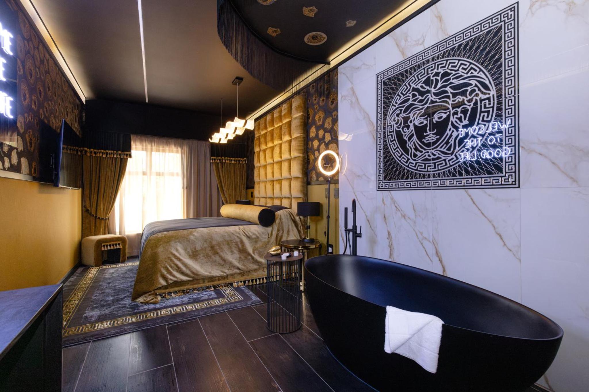 Deluxe Suite photo 1