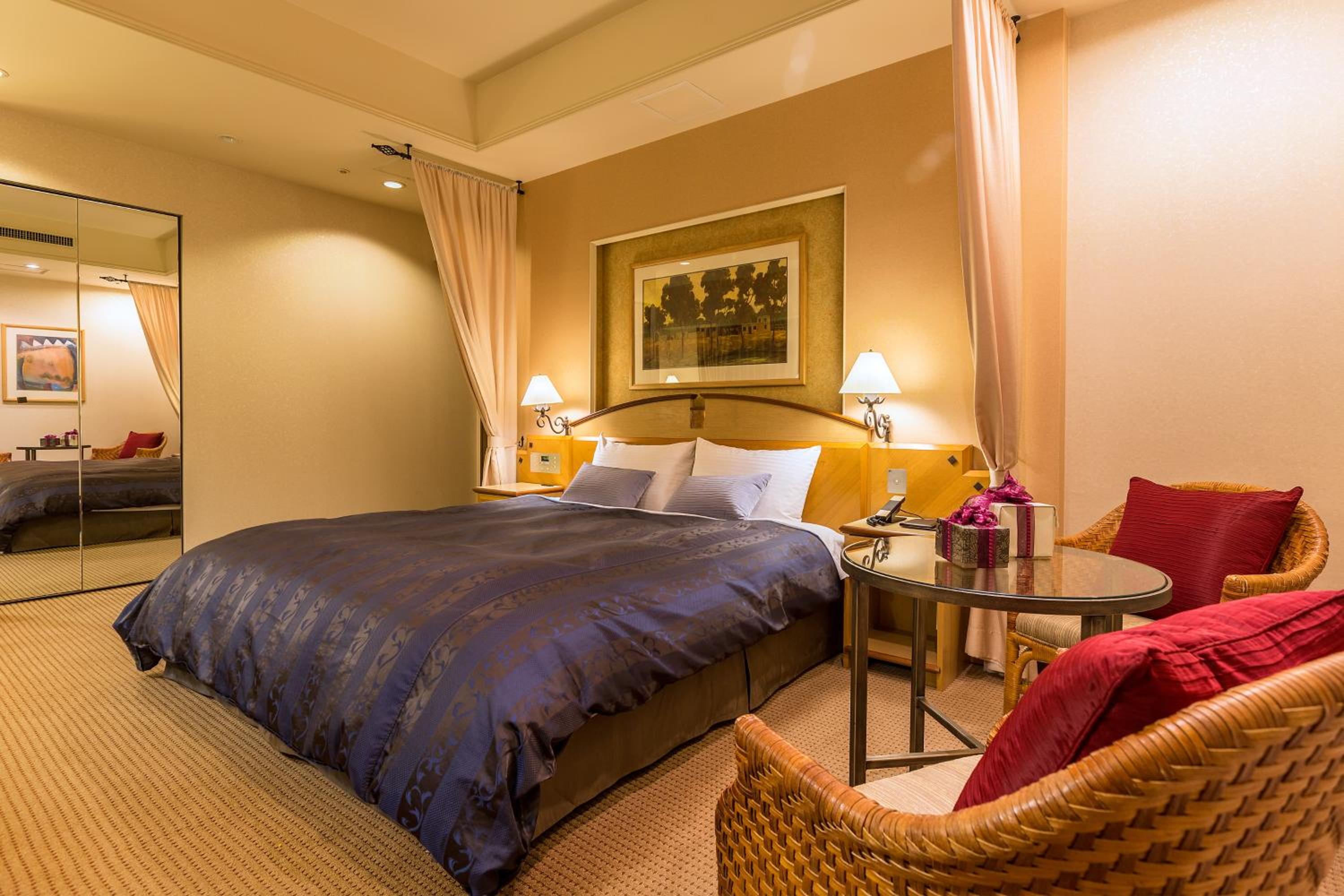 Deluxe Double Room - Smoking - Photo 6
