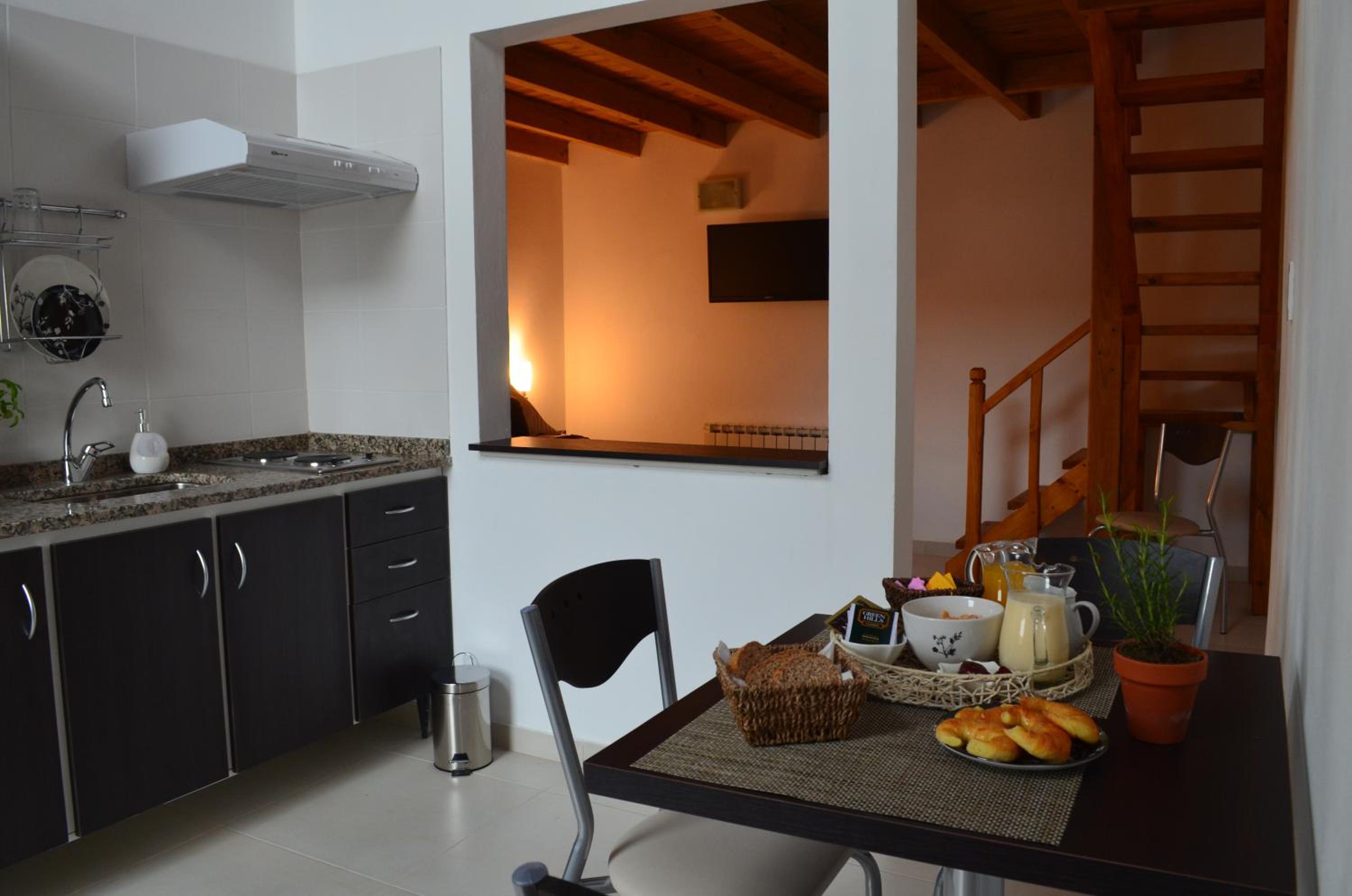 2 Bedrooms Apartment photo 3