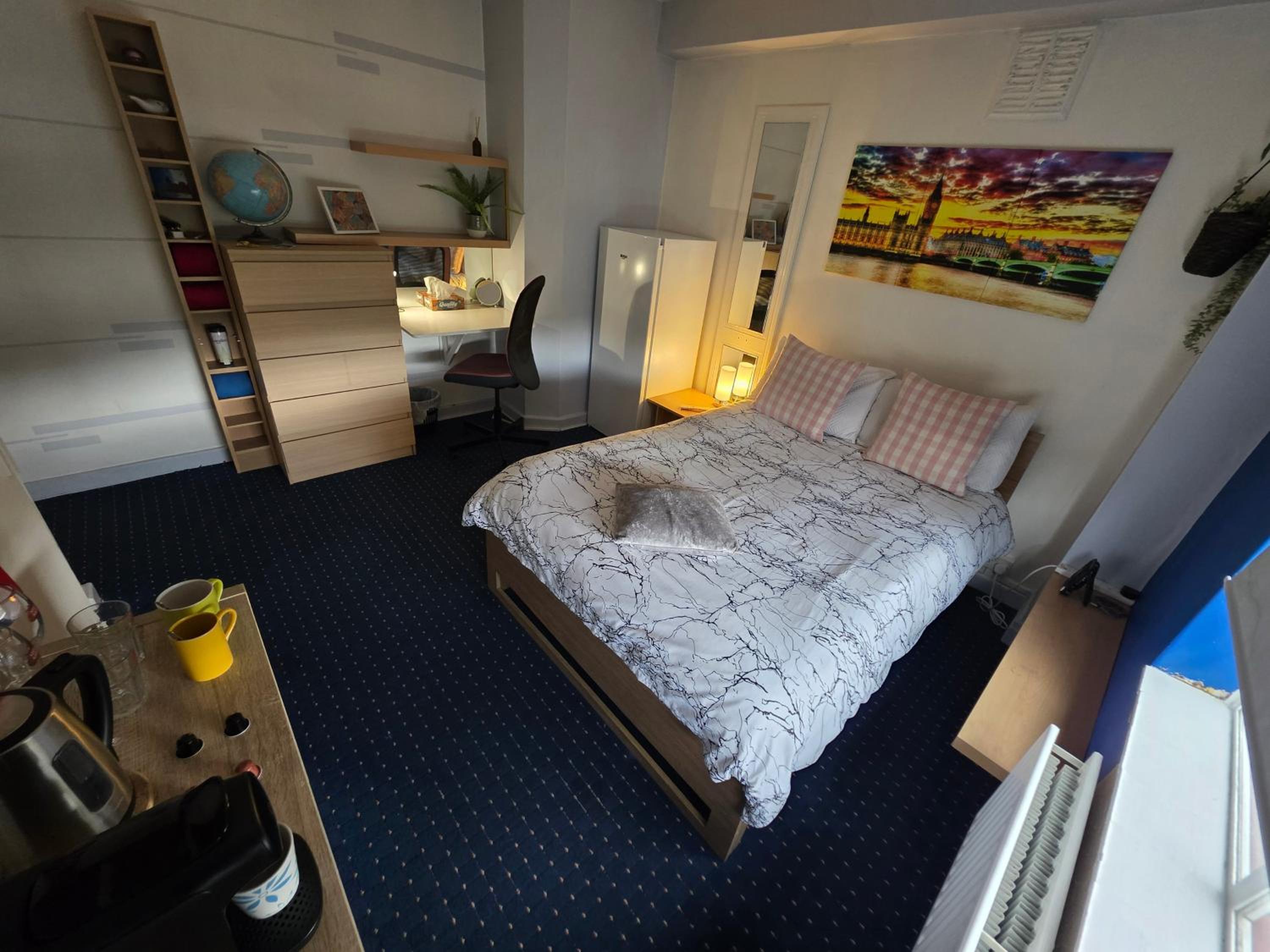 Deluxe Queen Room photo 2