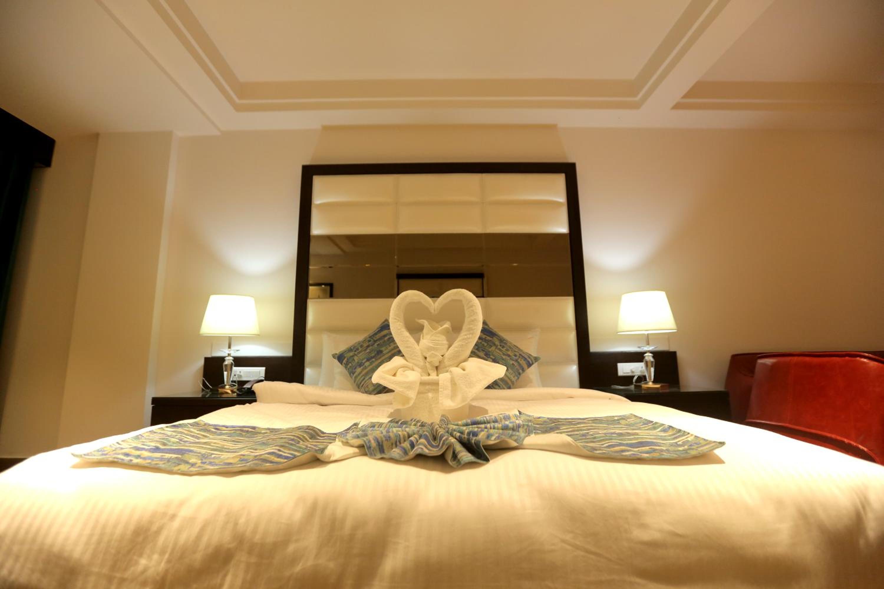 Standard King Room photo 2