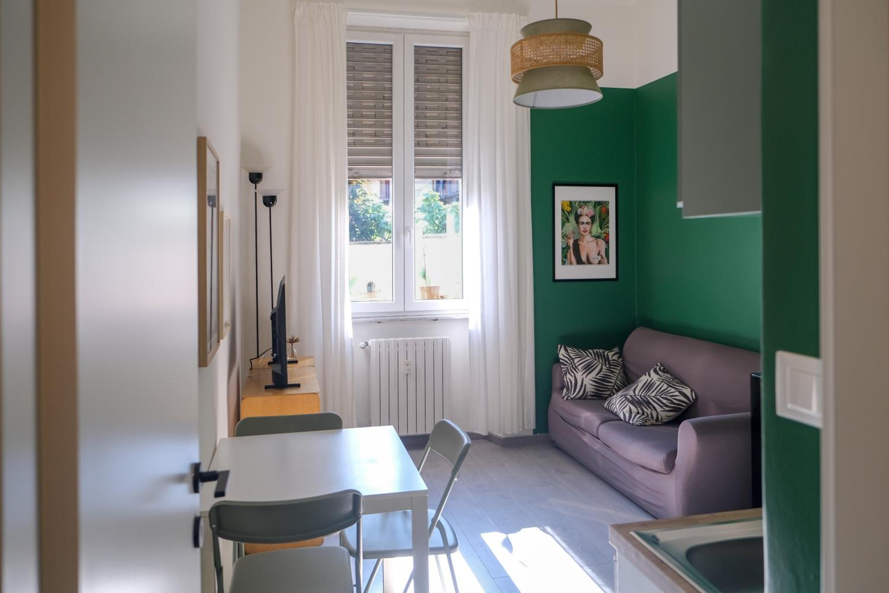 One-Bedroom Apartment
