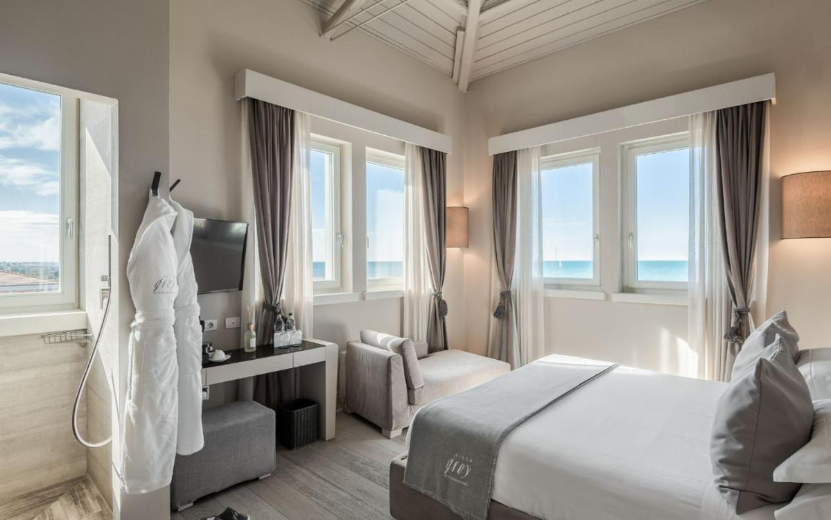Deluxe Double Room with Sea View