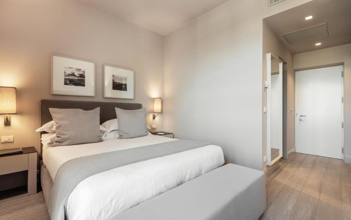 Deluxe Double Room with Balcony and Sea View