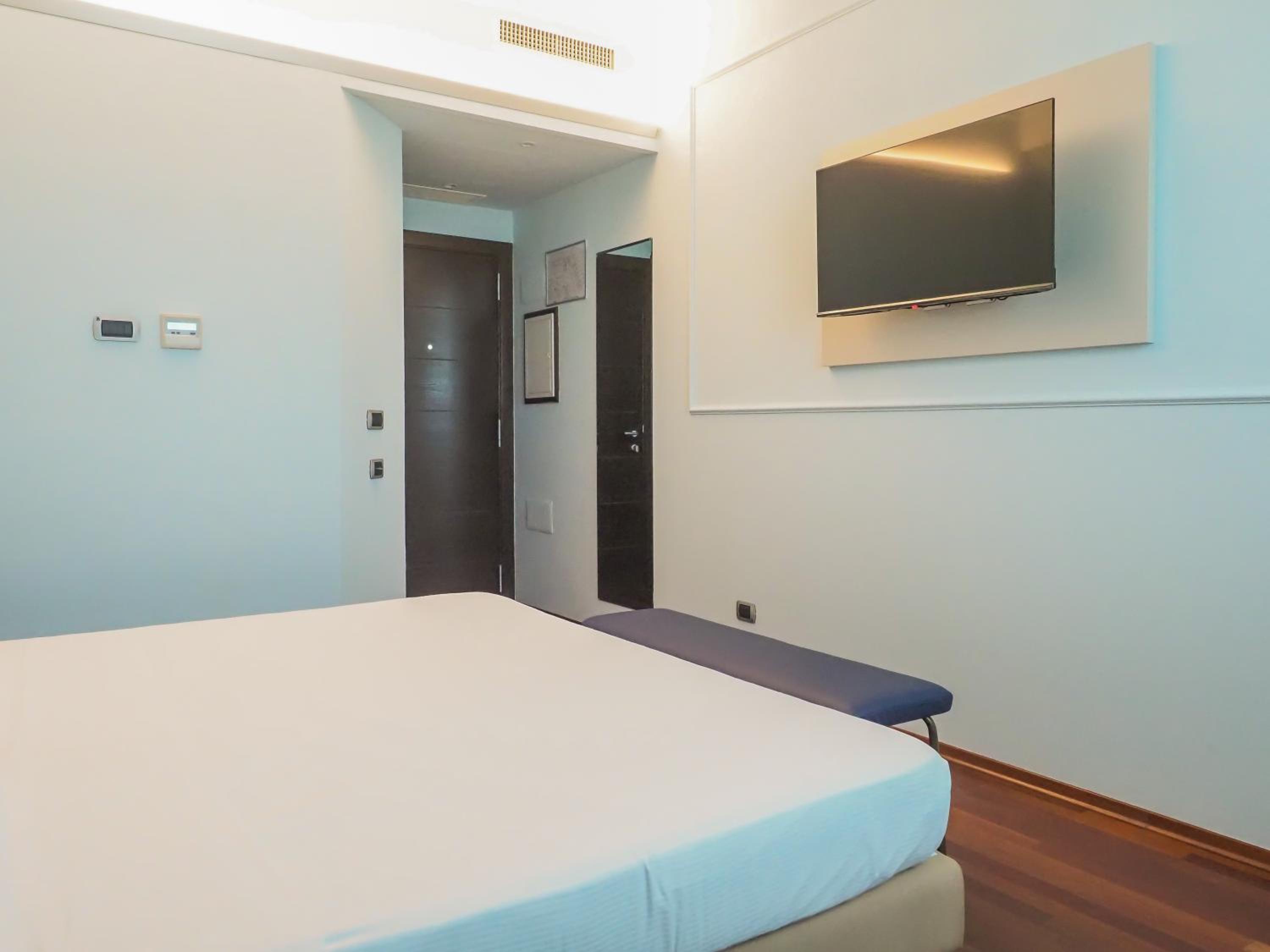 Double Room Single Use