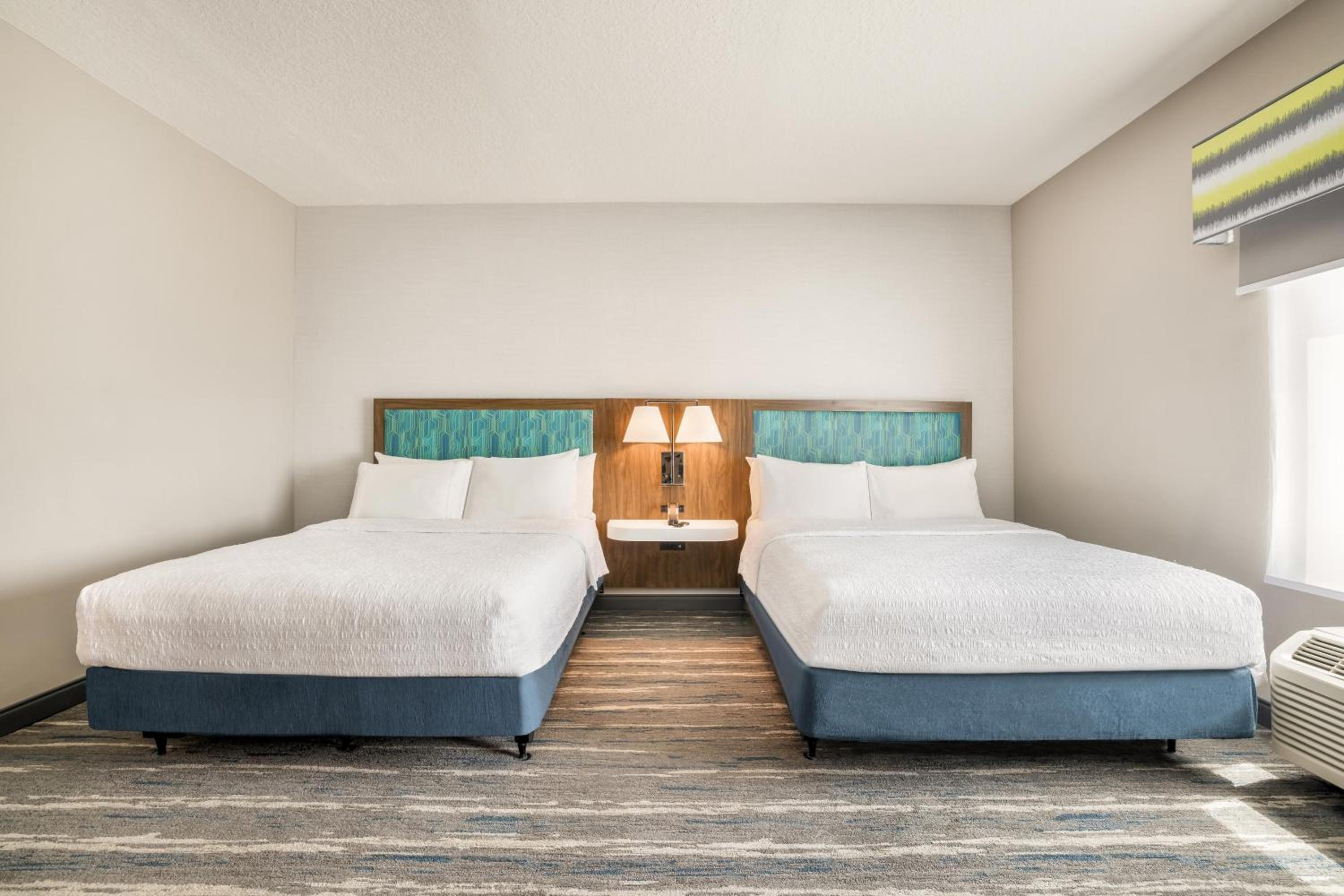Queen Room with Two Queen Beds and Bath Tub - Mobility Access - Photo 5