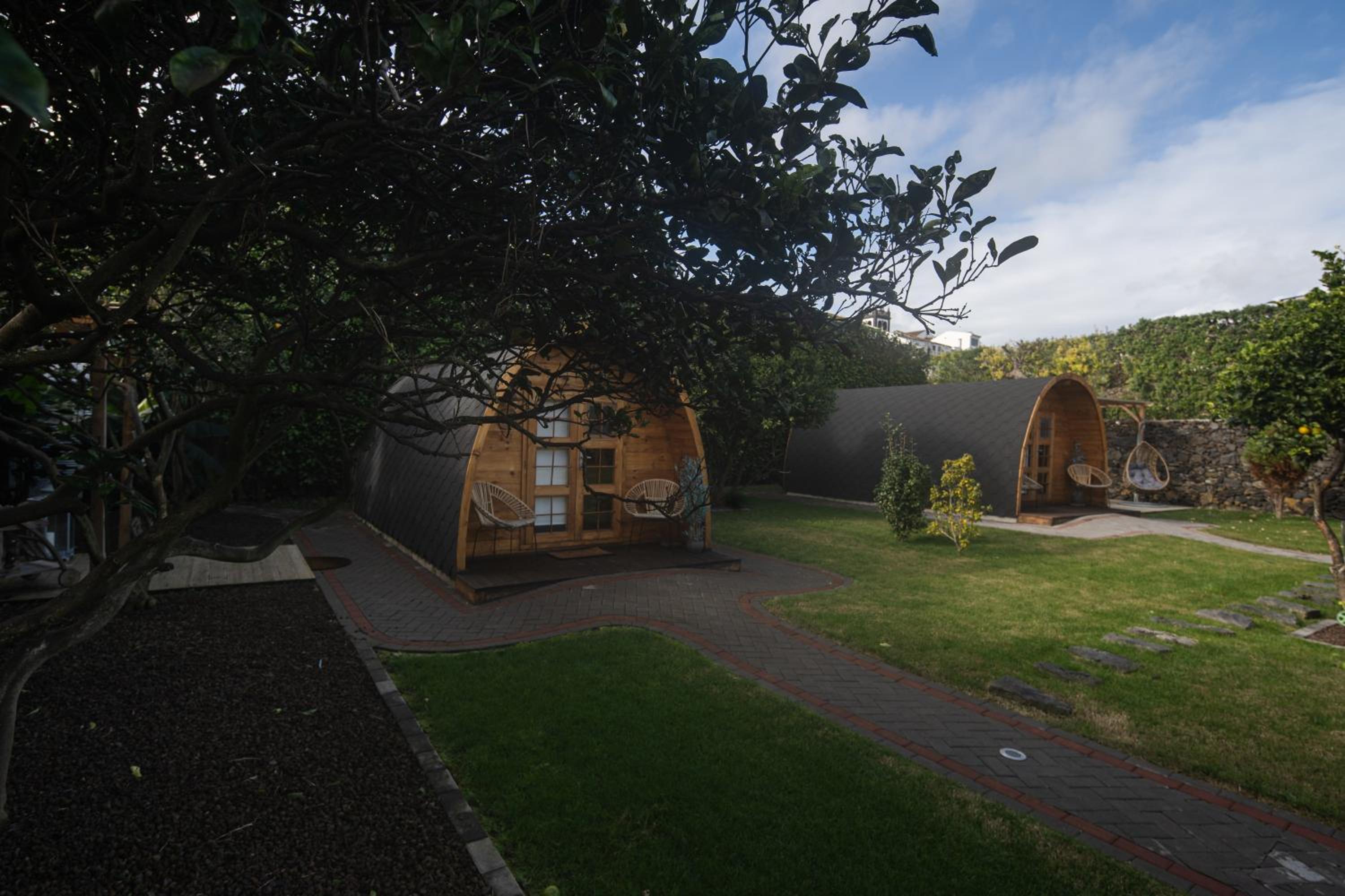 Bungalow with Garden View photo 3