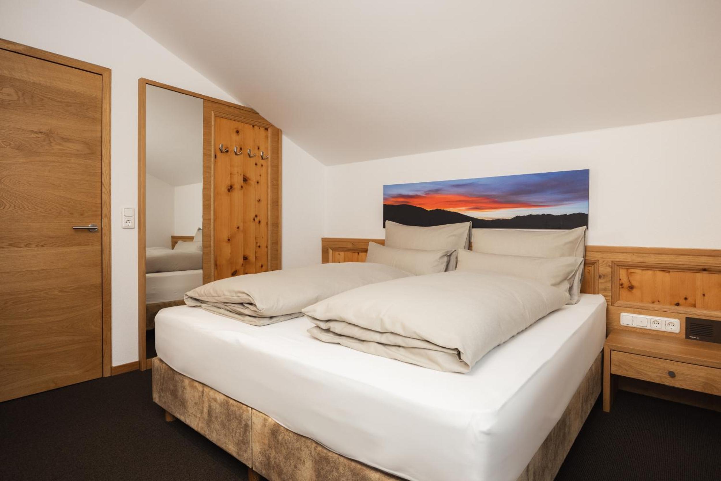 Suite with Mountain View