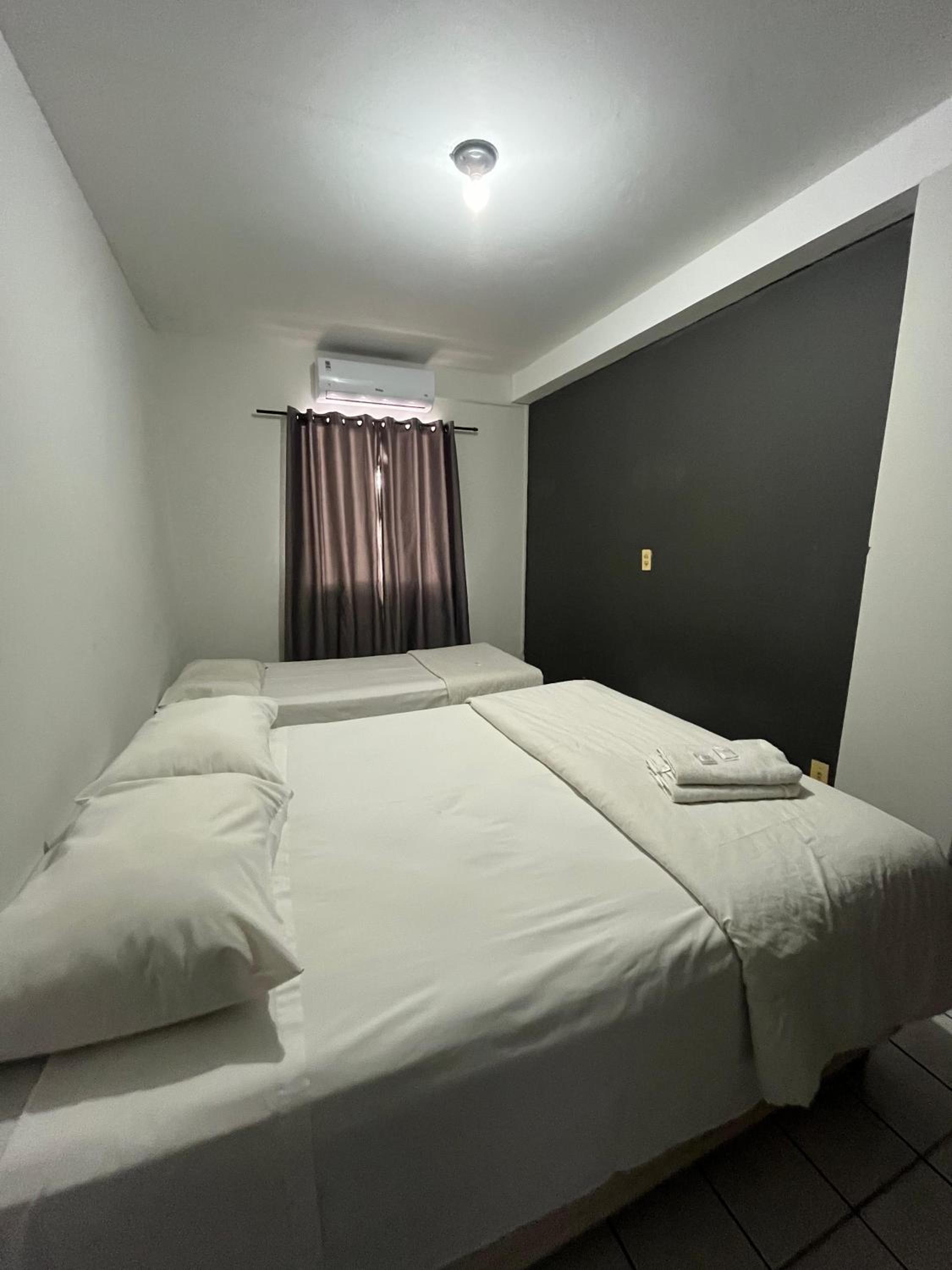 Deluxe Room (1 adult + 1 child)