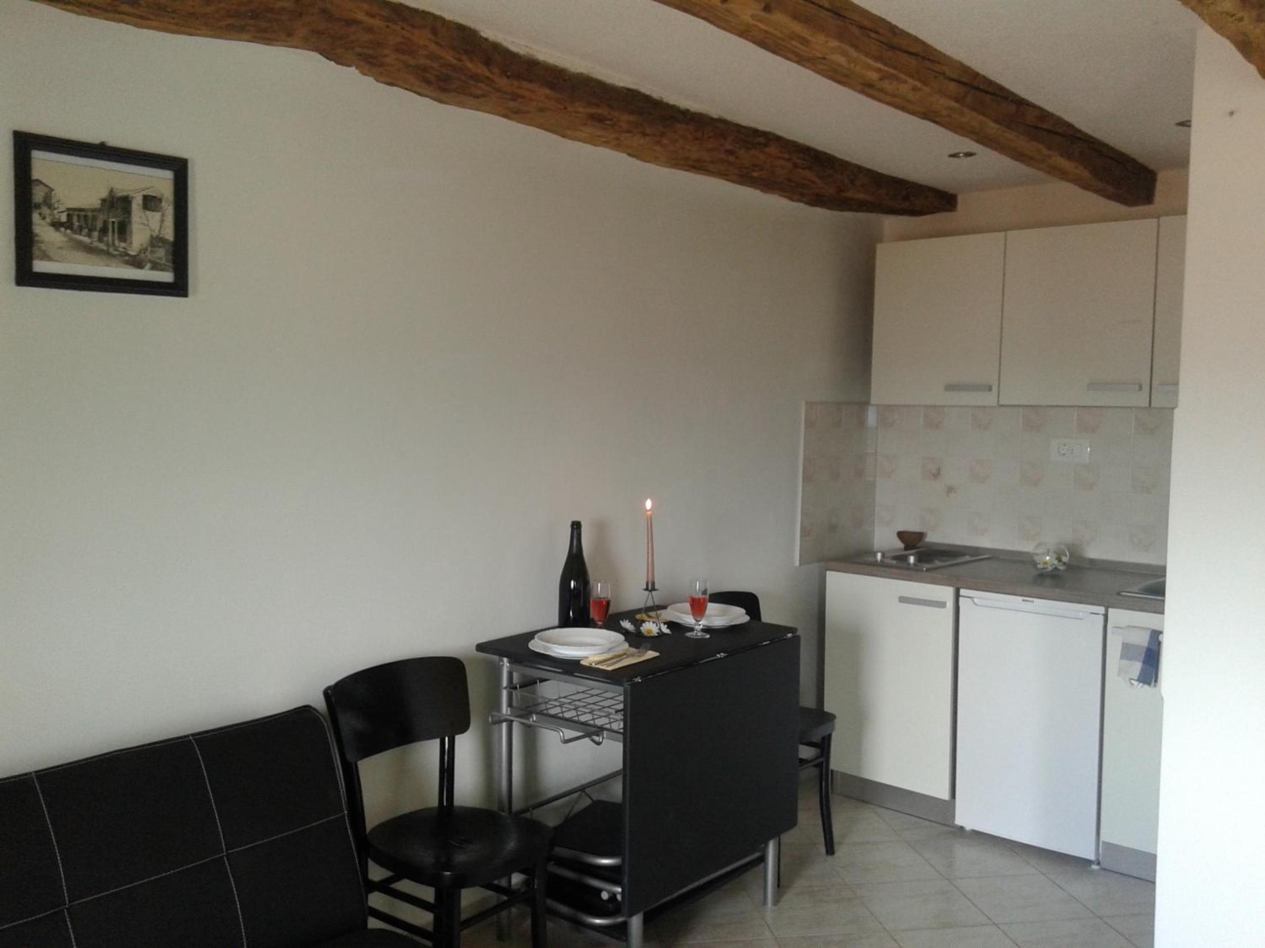 Studio Apartment photo 2
