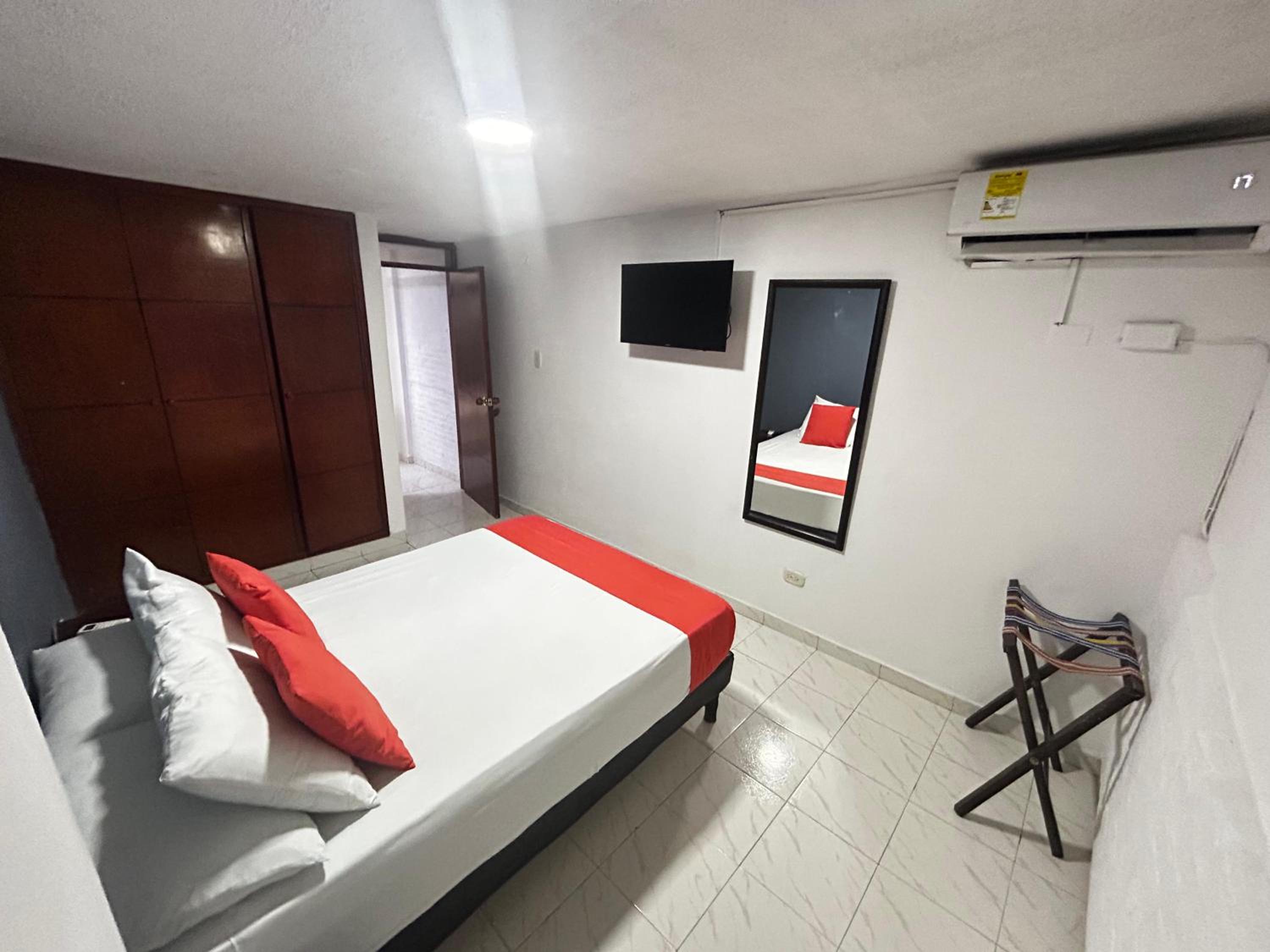 Double Room - Photo 5