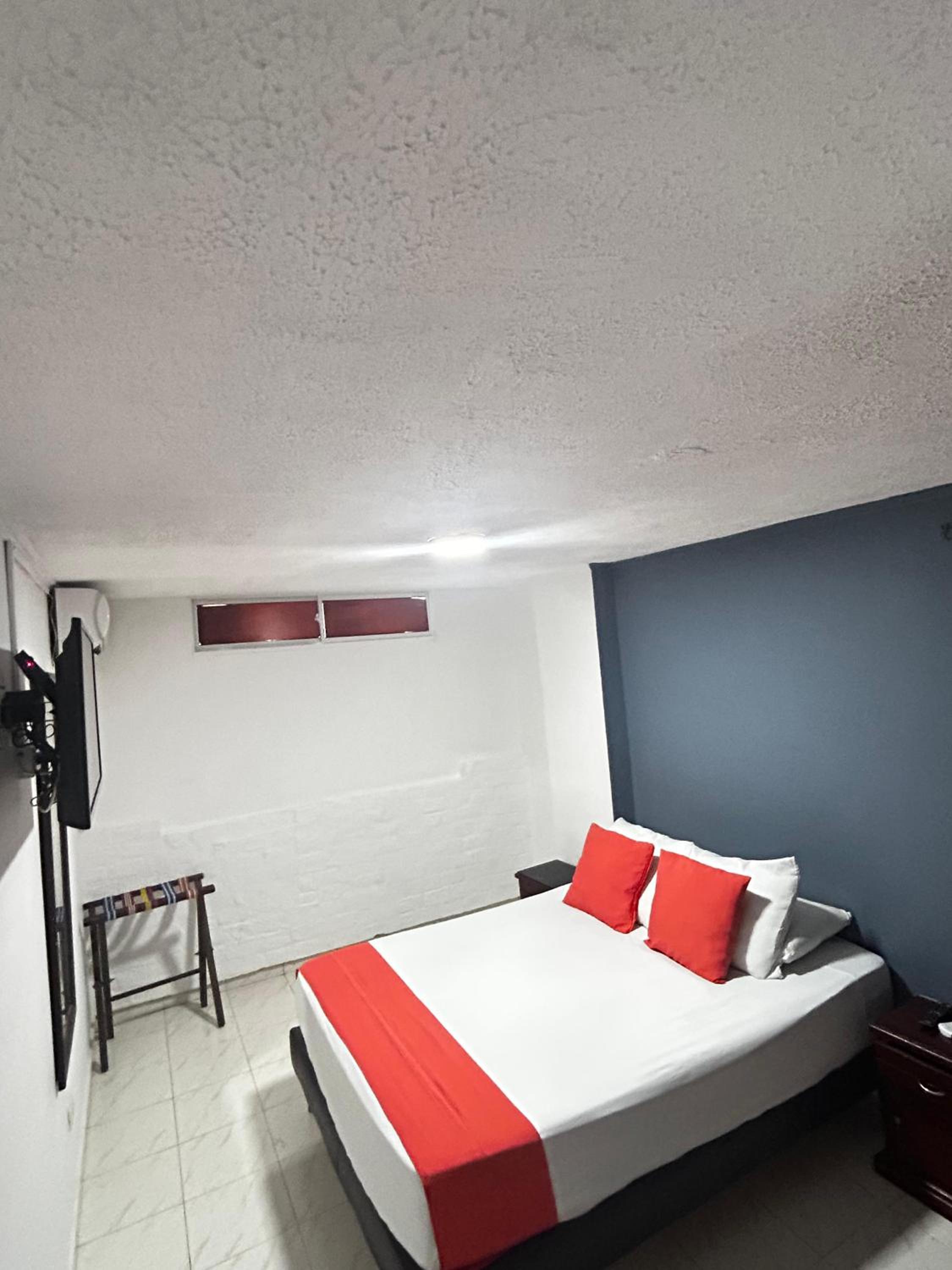 Double Room - Photo 4