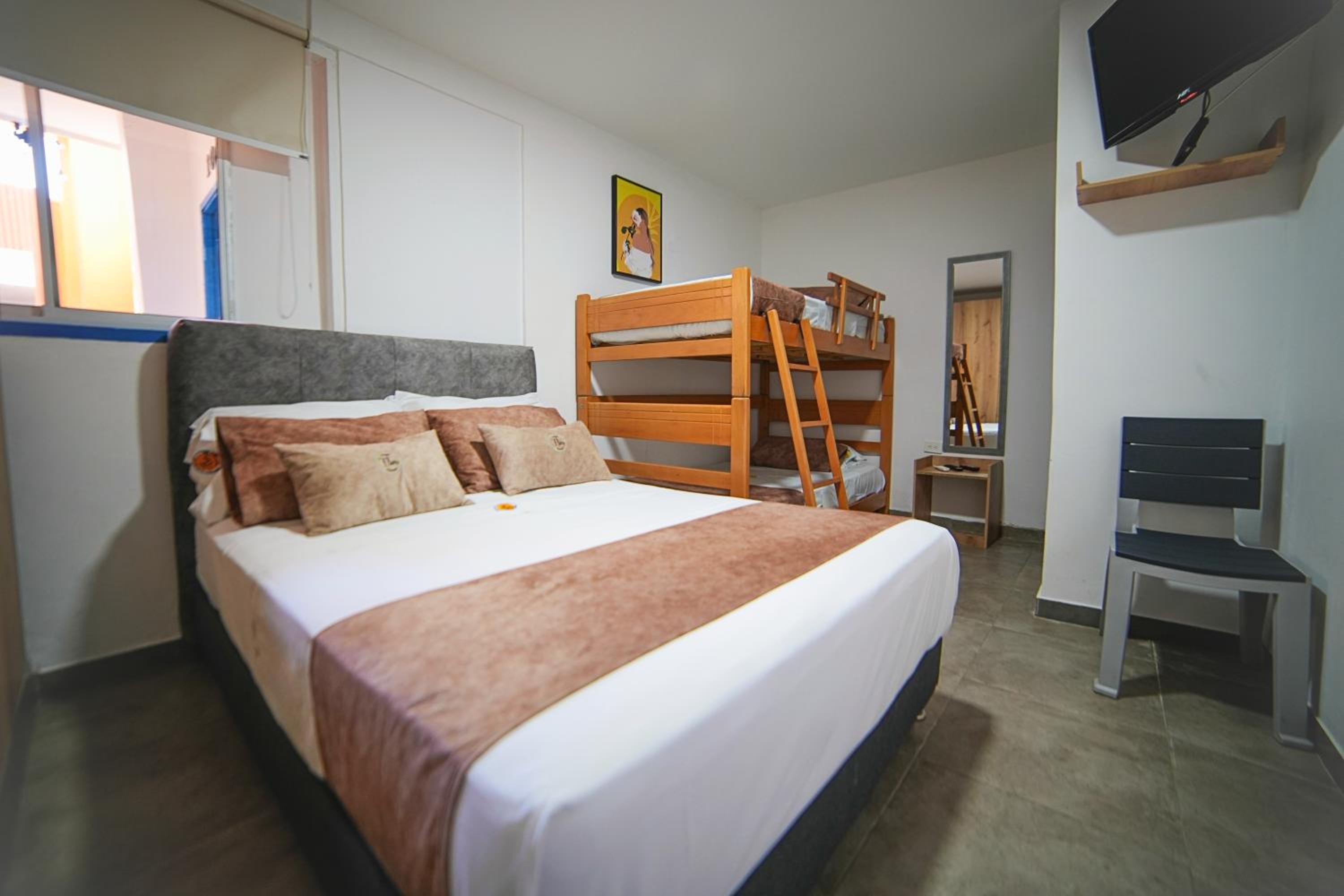 Standard Quadruple Room photo 2