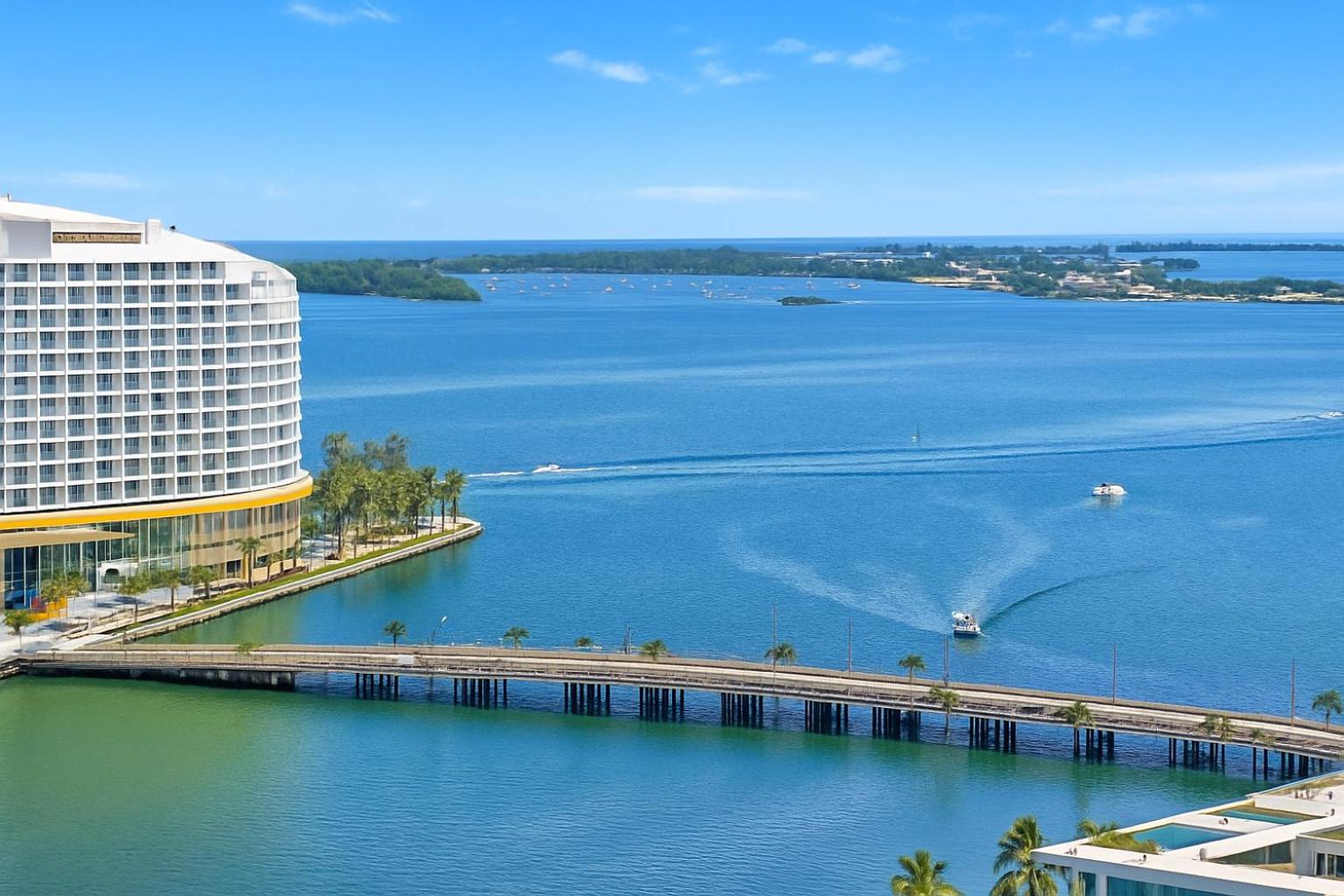 Two-Bedroom Apartment with Lake View photo 1