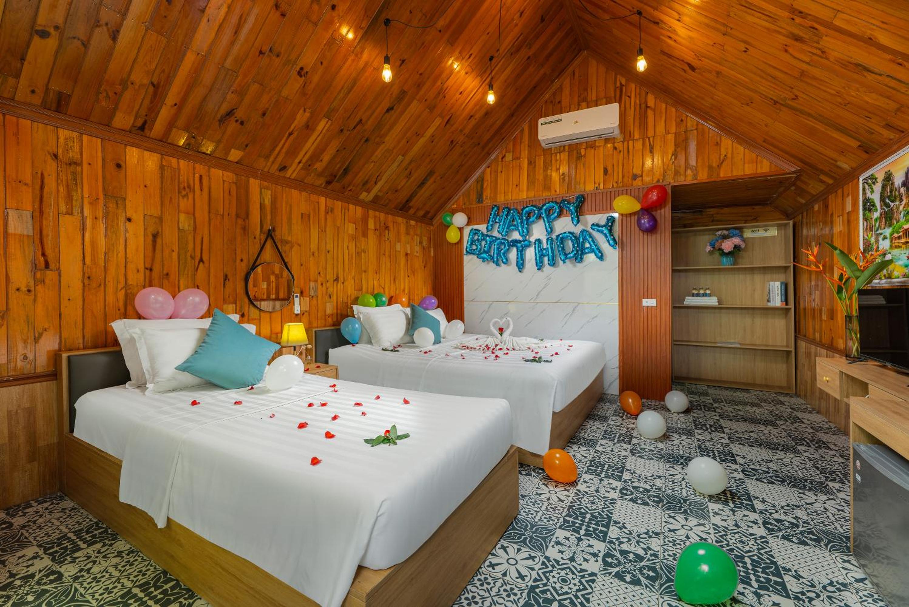 Twin Room with Pool View photo 1
