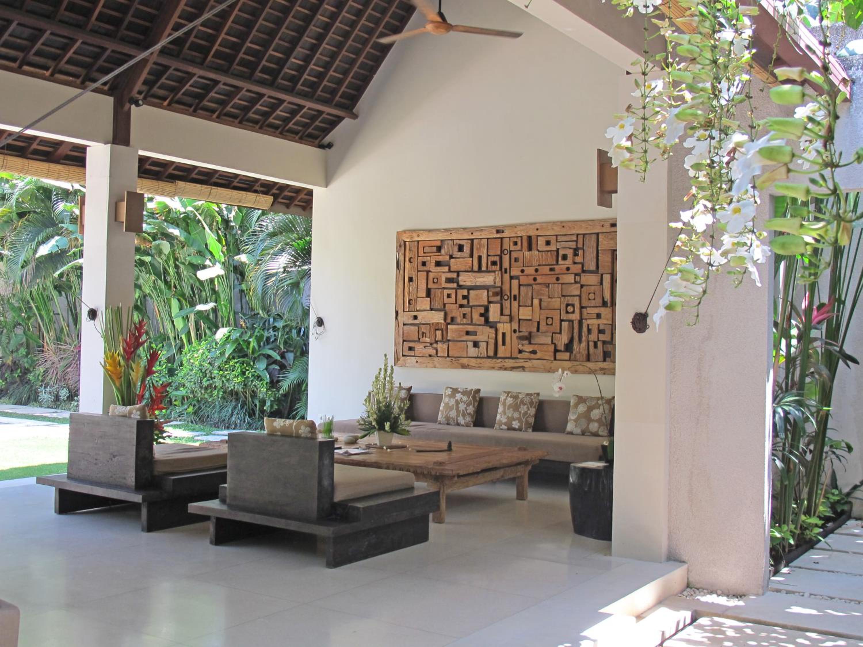 Four-Bedroom Villa with Private Pool and Fully Equipped Kitchenette - Photo 30