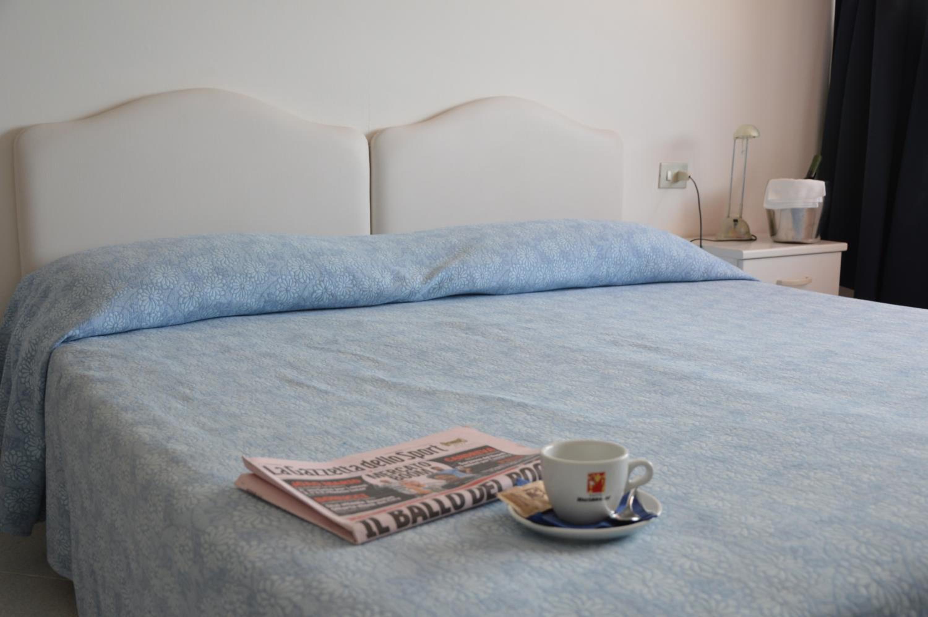 Double or Twin Room with Balcony - Photo 1