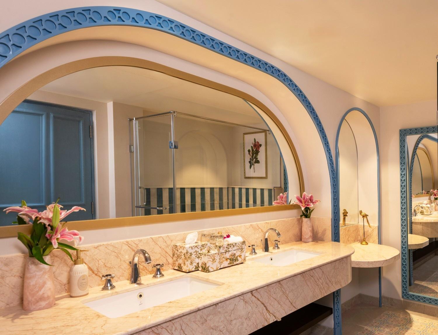 Luxury Sea View Suite - - 15% Discount on Food & Beverages, SPA
