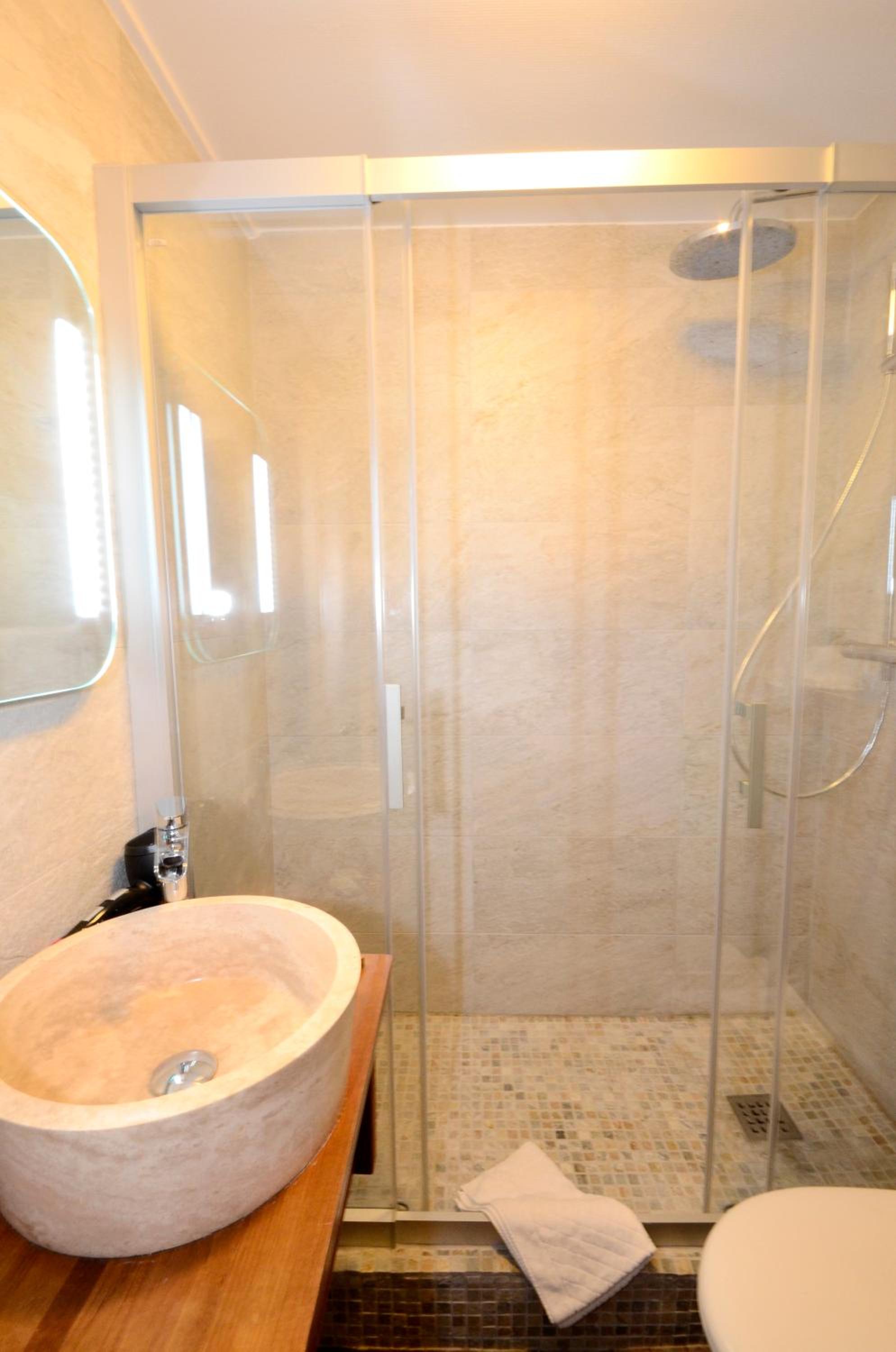 Double or Twin Room photo 2