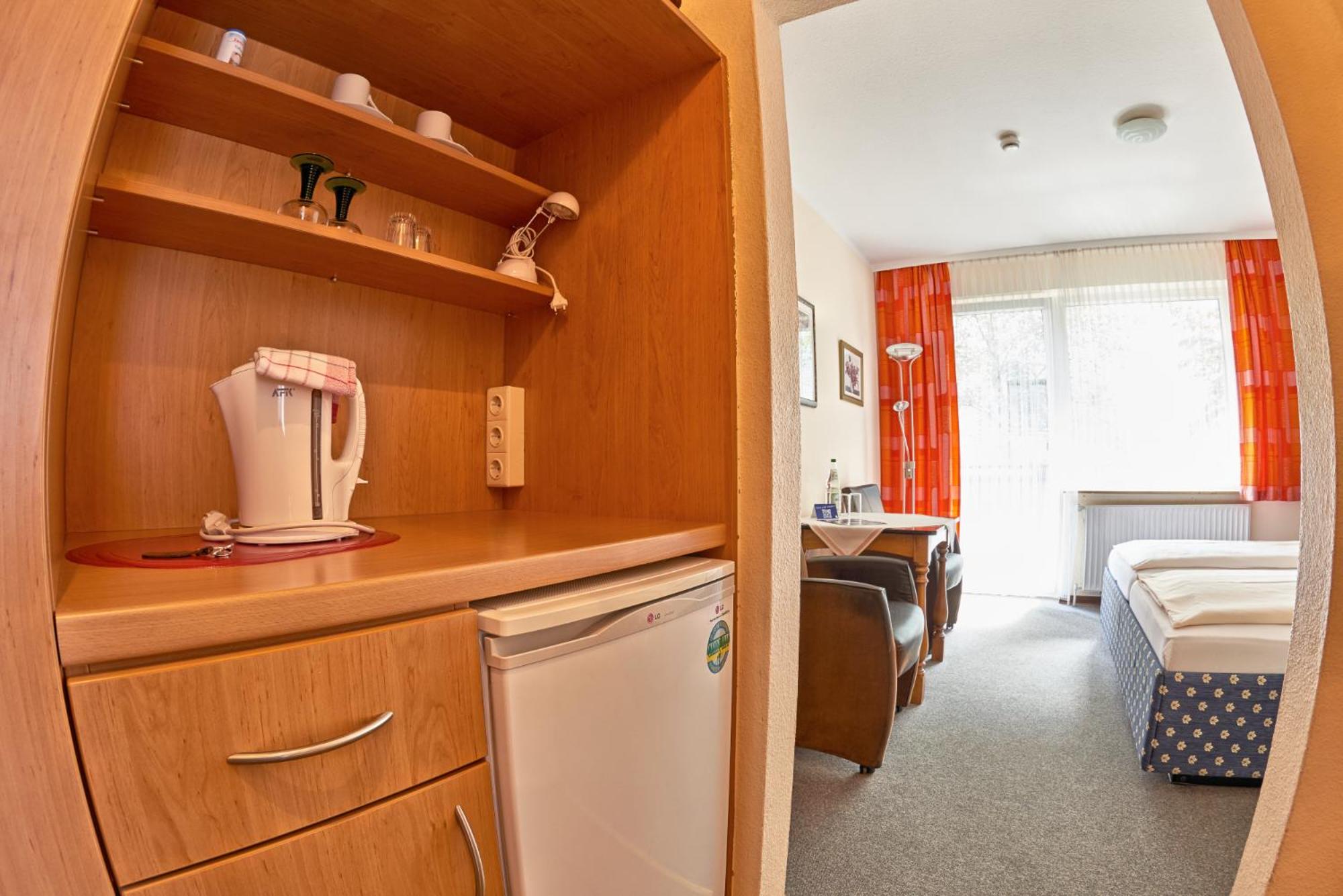 Single Room photo 3