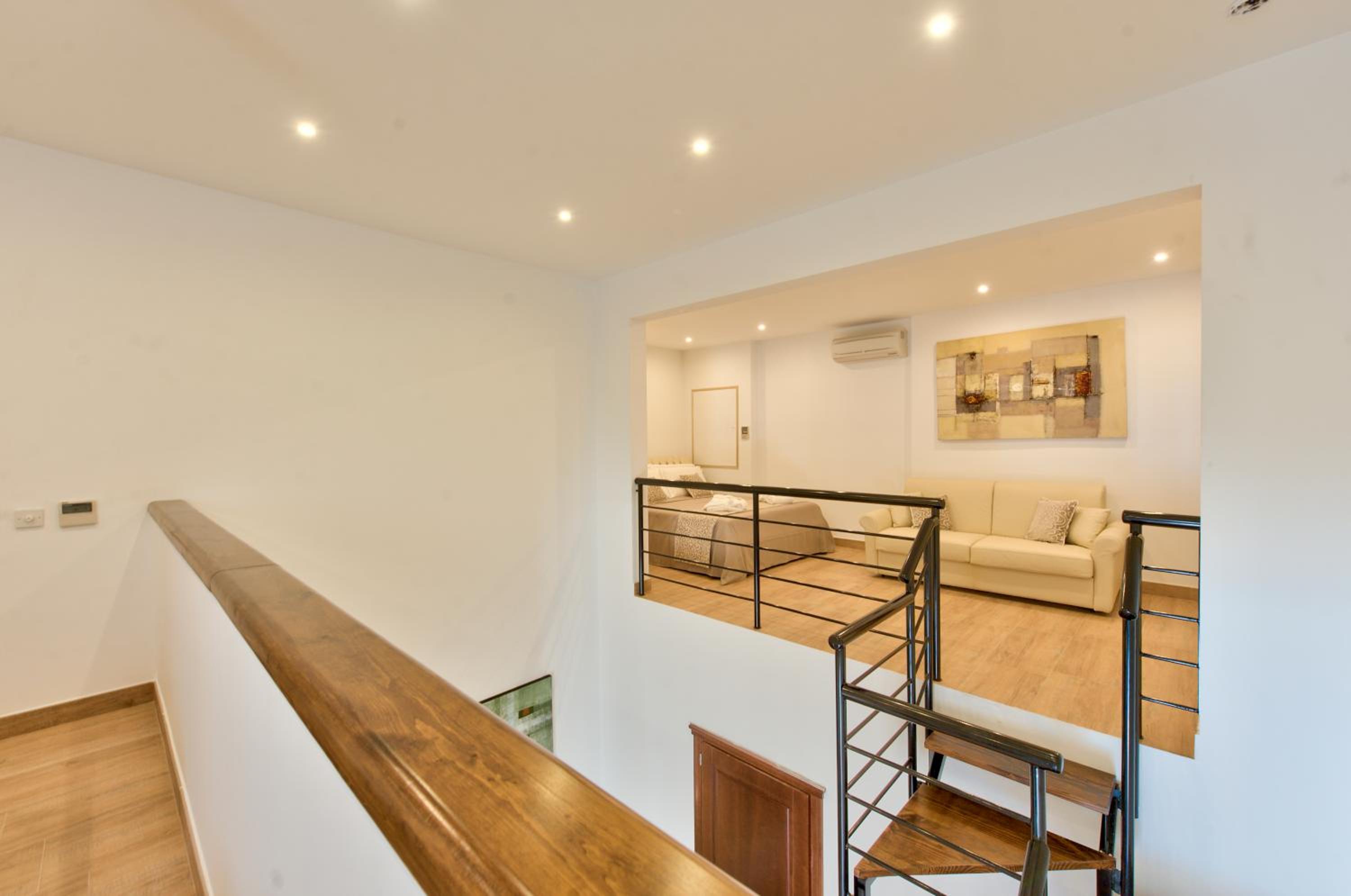 Deluxe Studio - Split Level photo 3