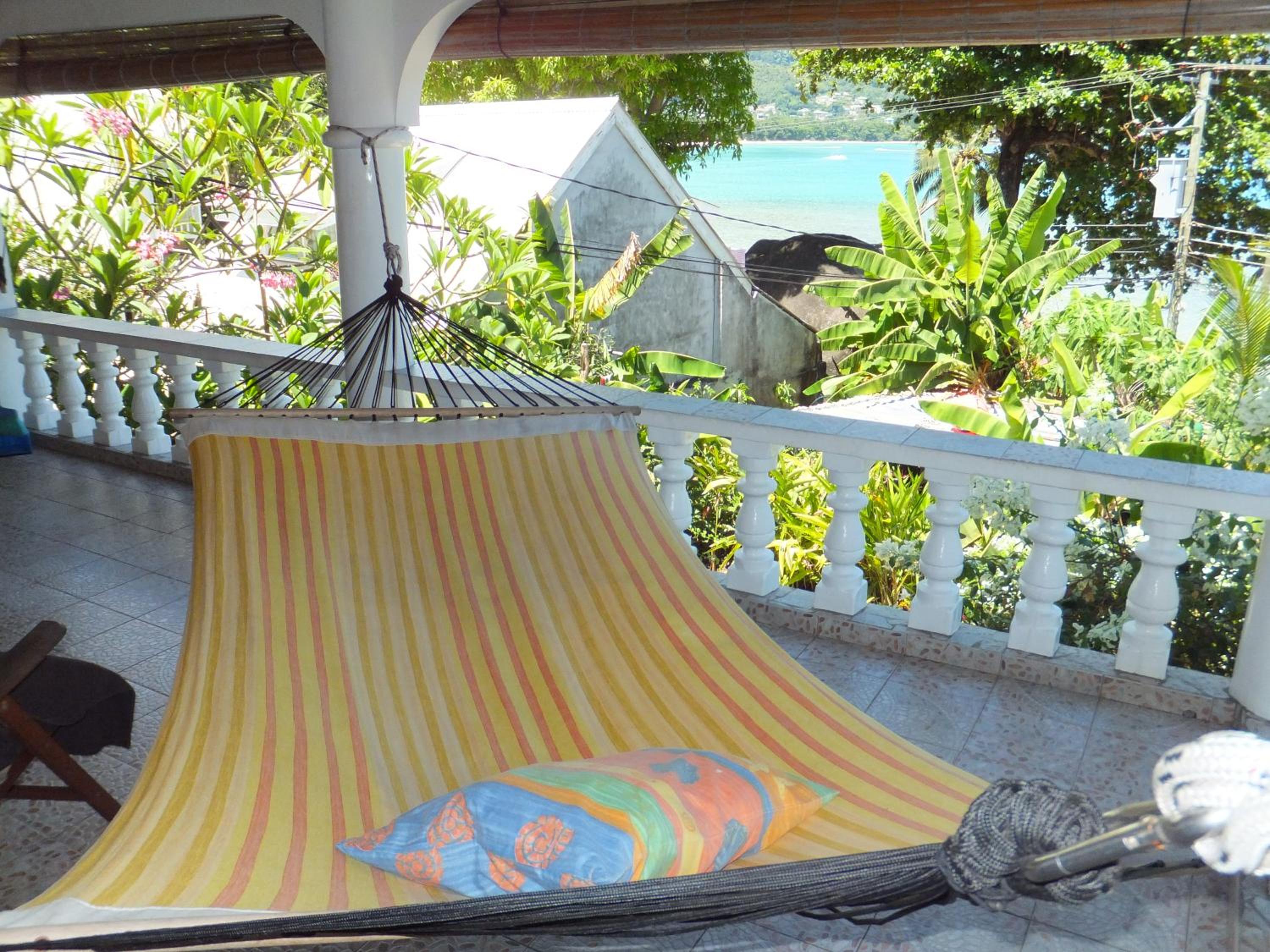 One-Bedroom Apartment with Sea View photo 2