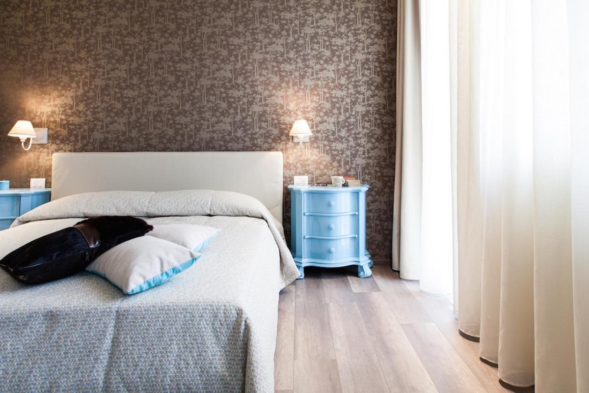 Double Room - Photo 5