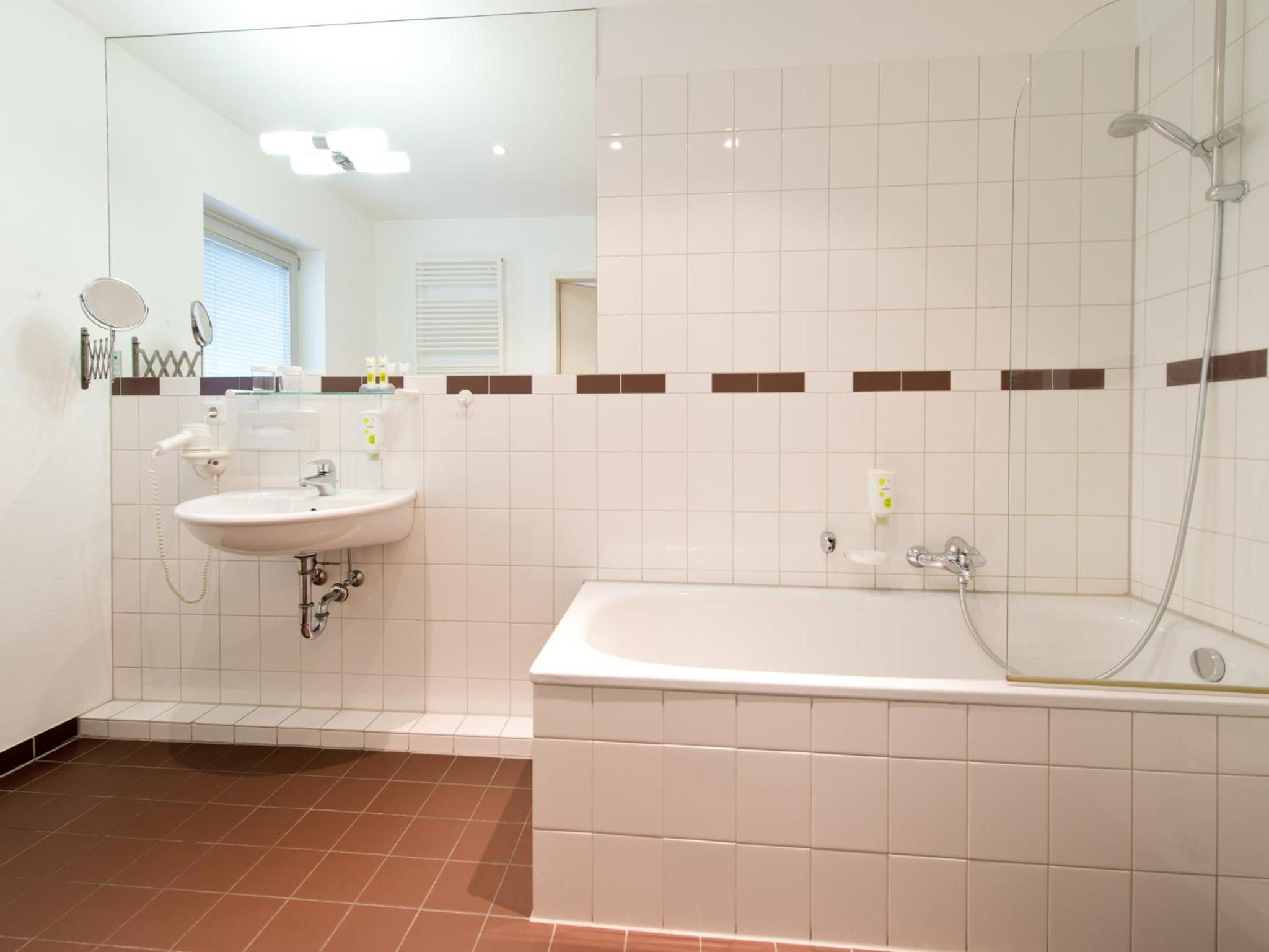 Superior Twin Room - Photo 4