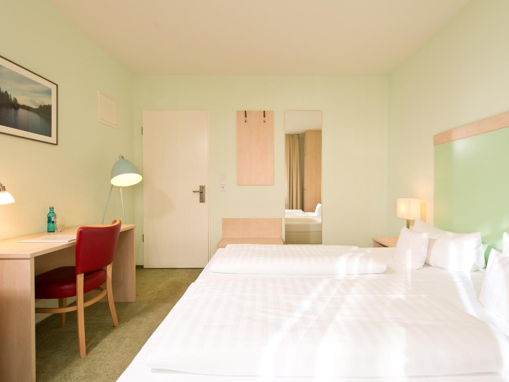 Business Double Room - Photo 4