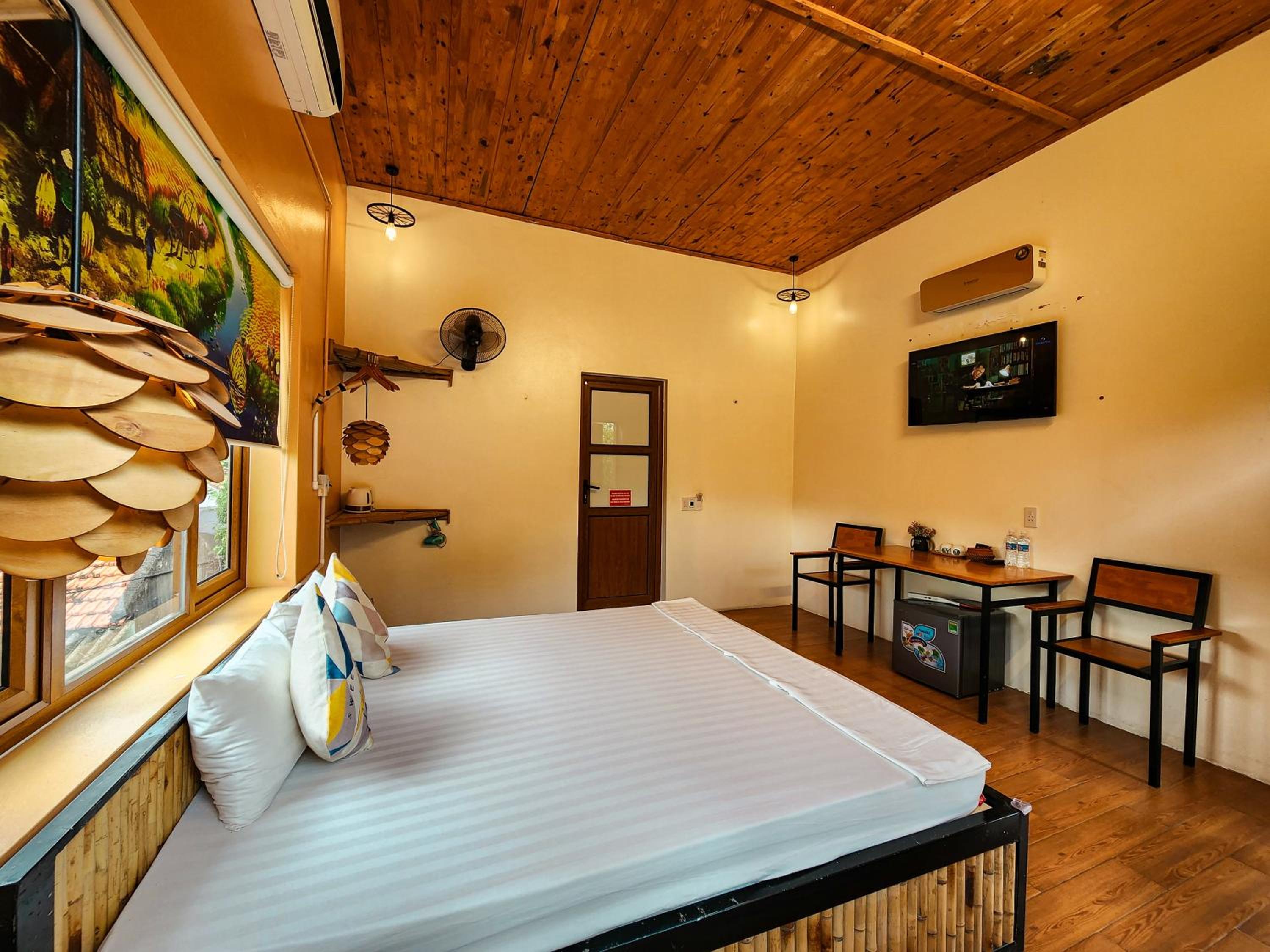 King Room with Mountain View - Photo 4