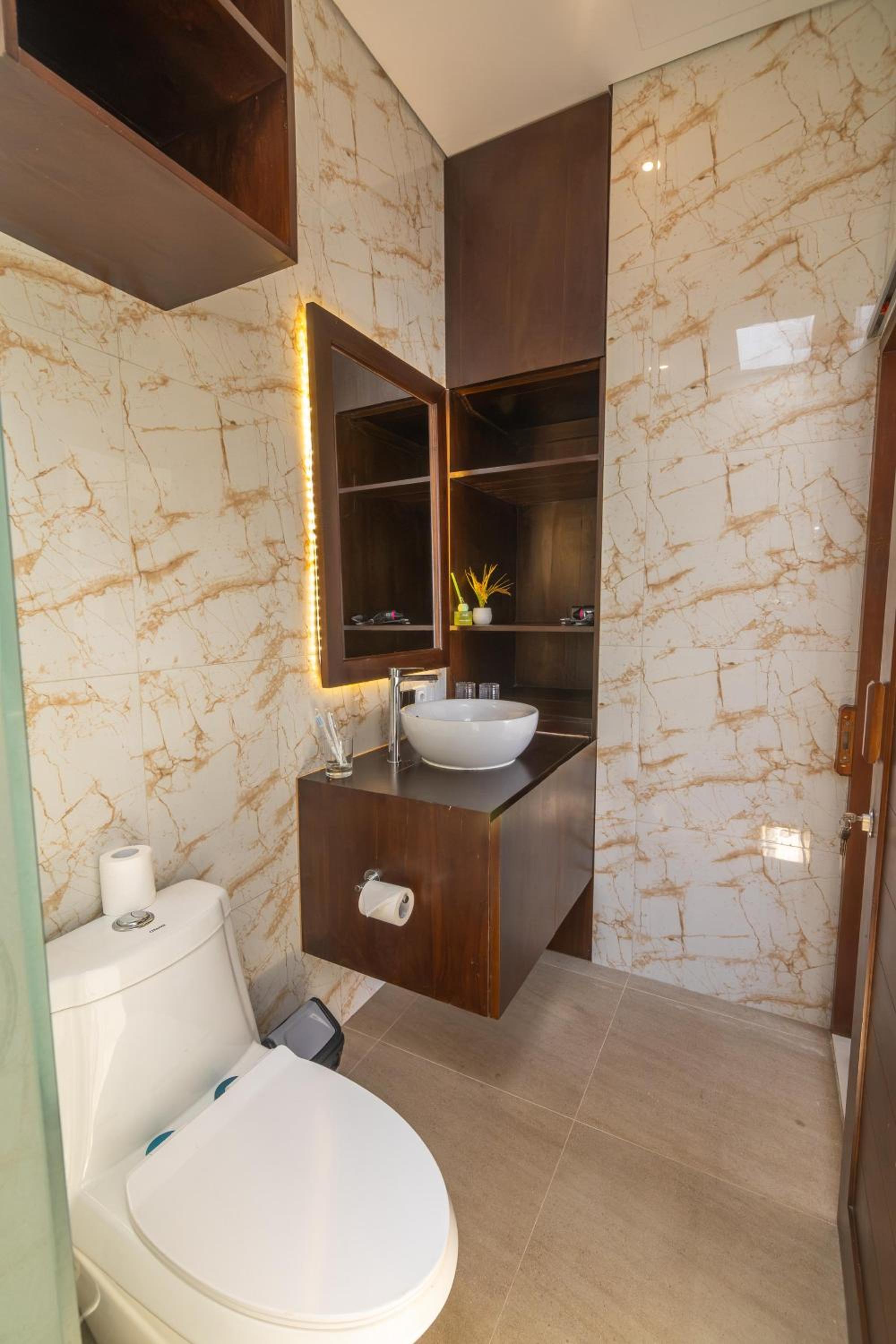 Deluxe King Room photo 1
