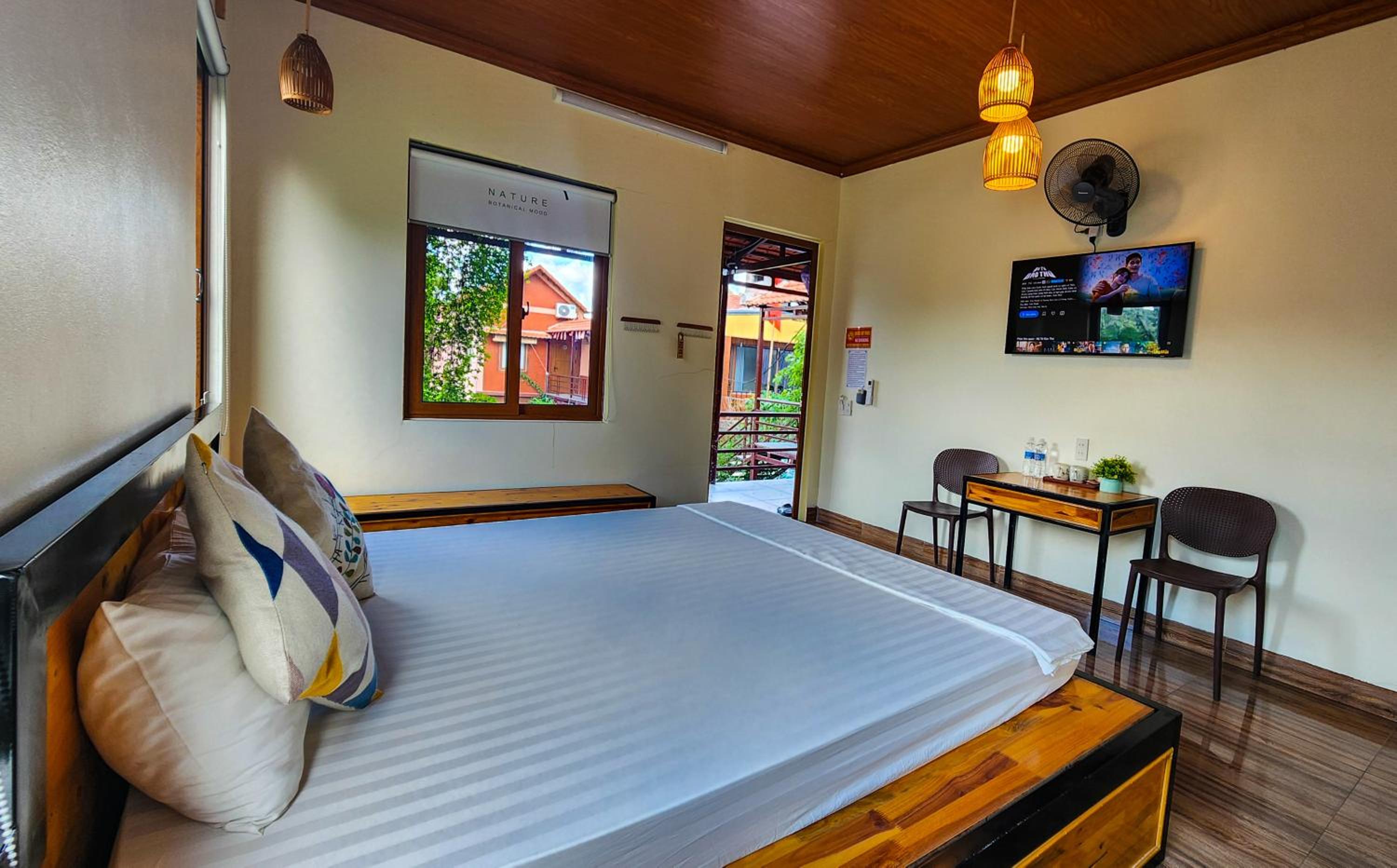 King Room with Mountain View - Photo 6