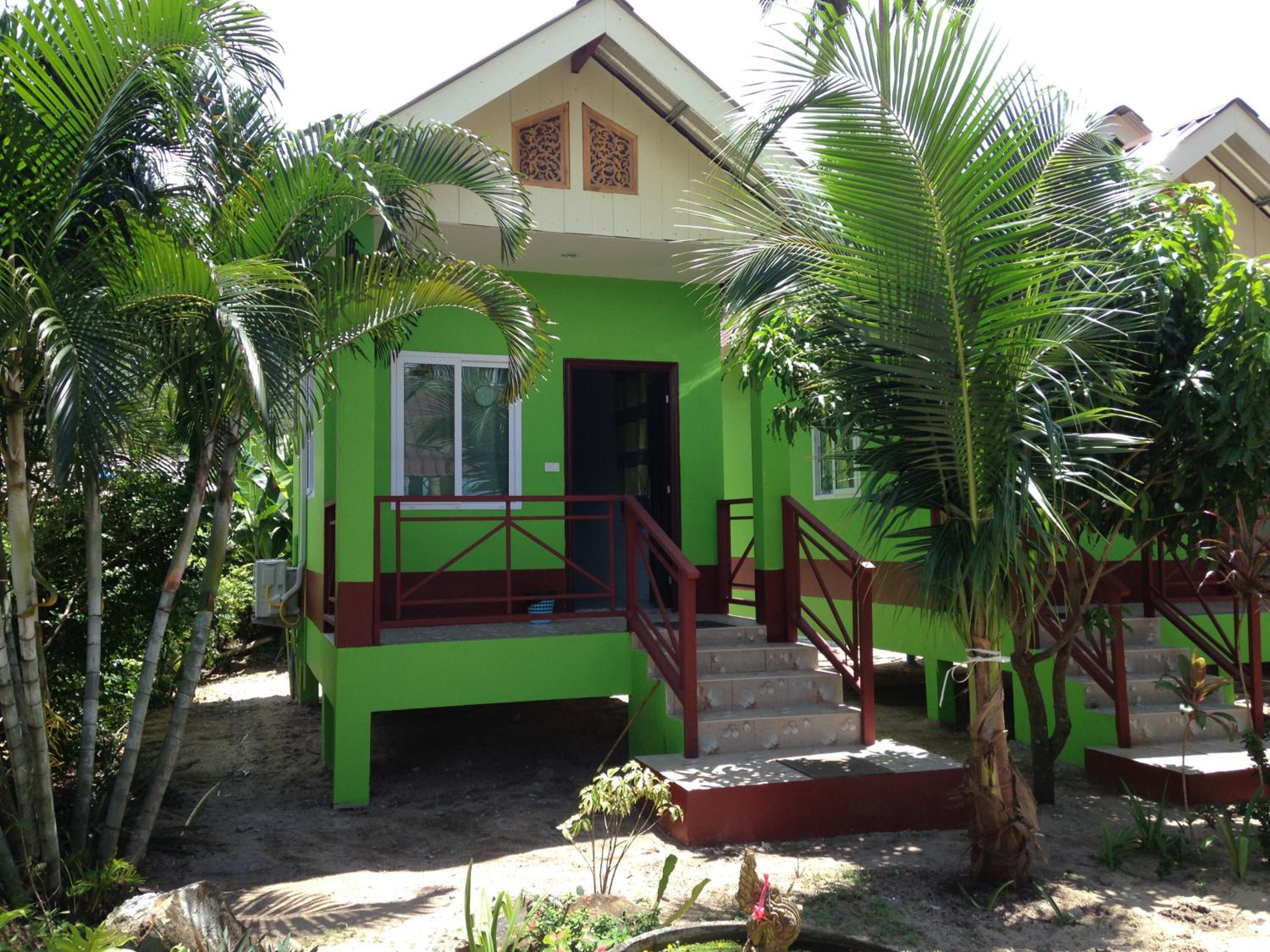 Bungalow with Sea View - Photo 8