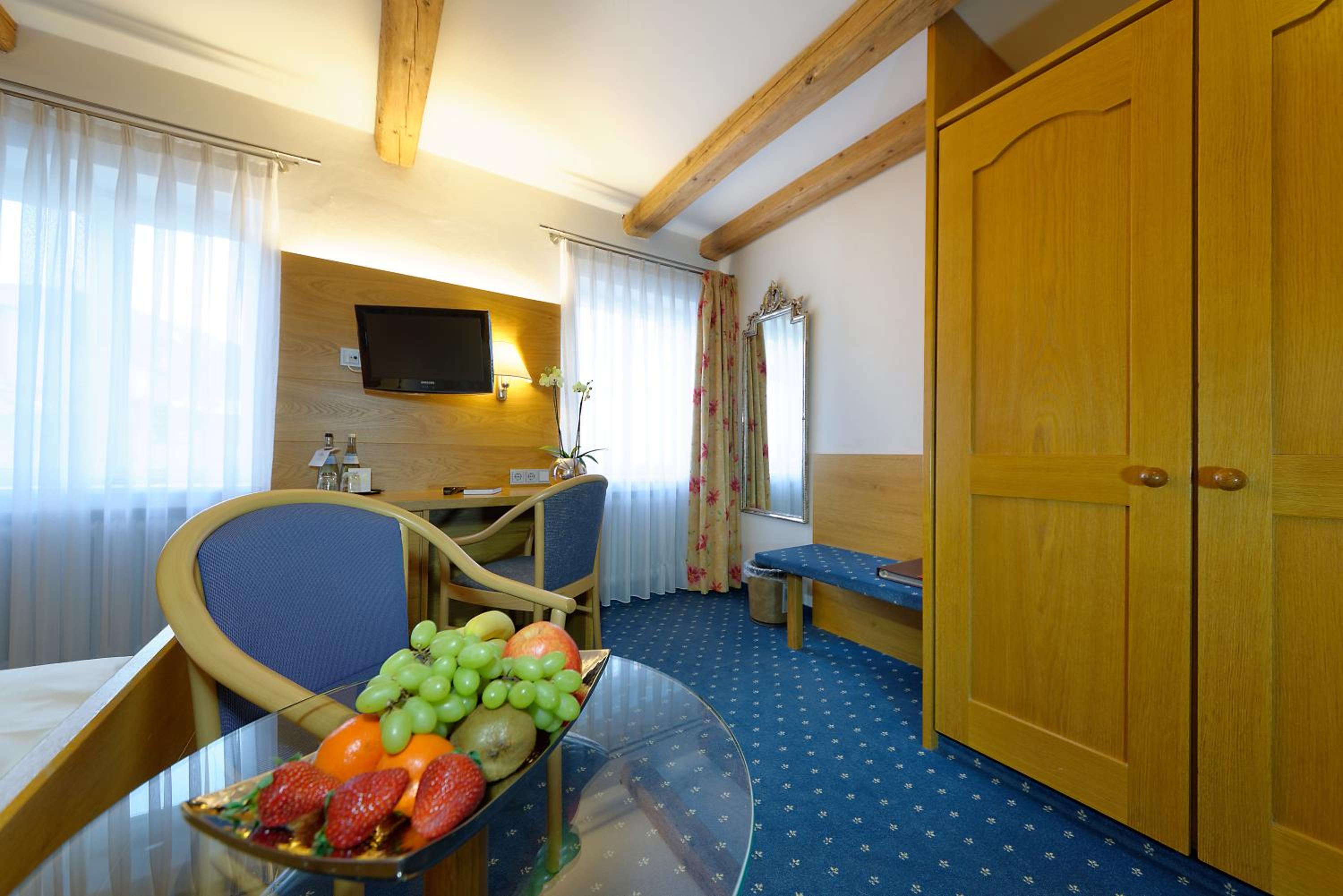 Standard Double Room photo 2
