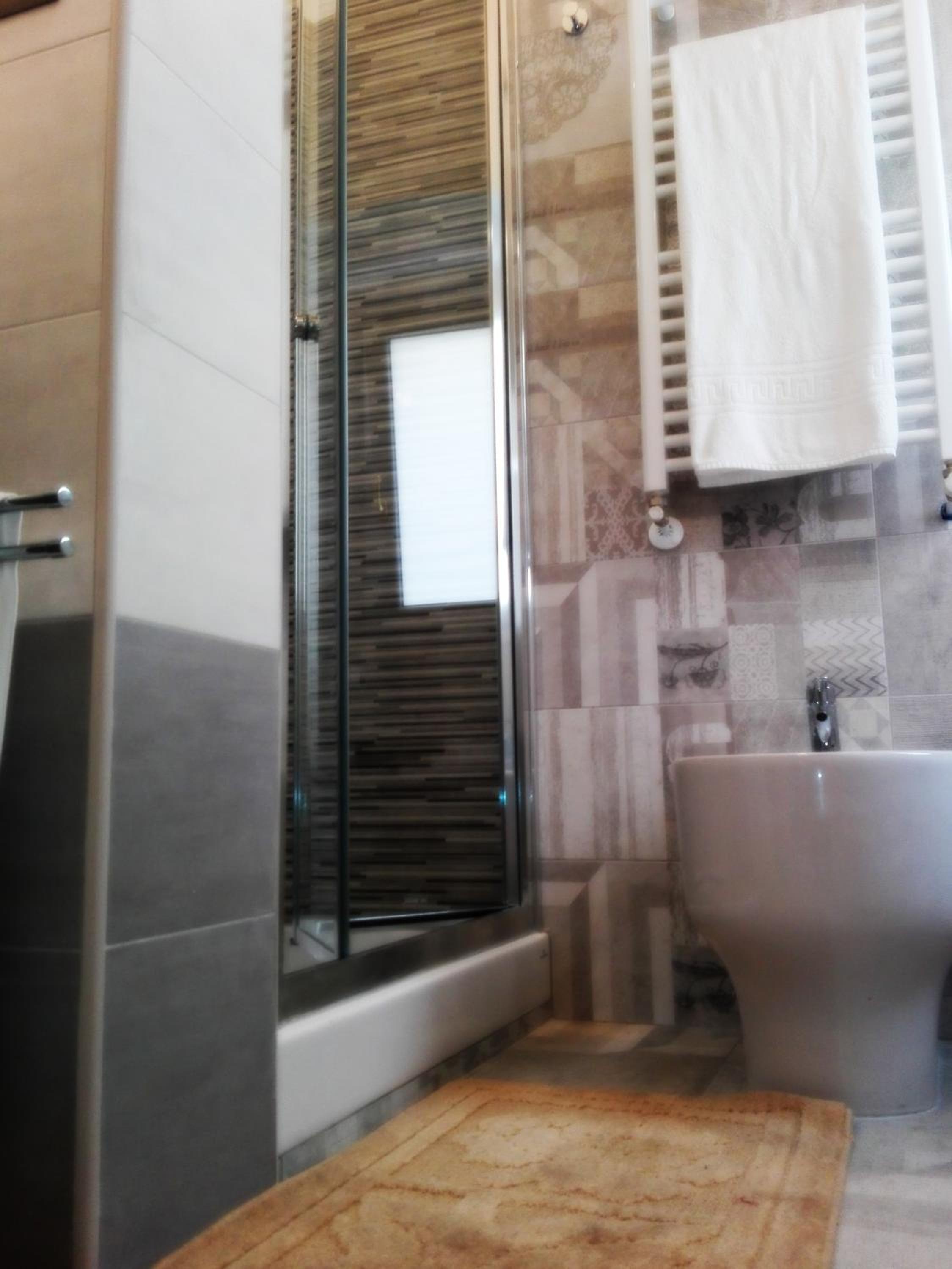 Double or Twin Room - Photo 13