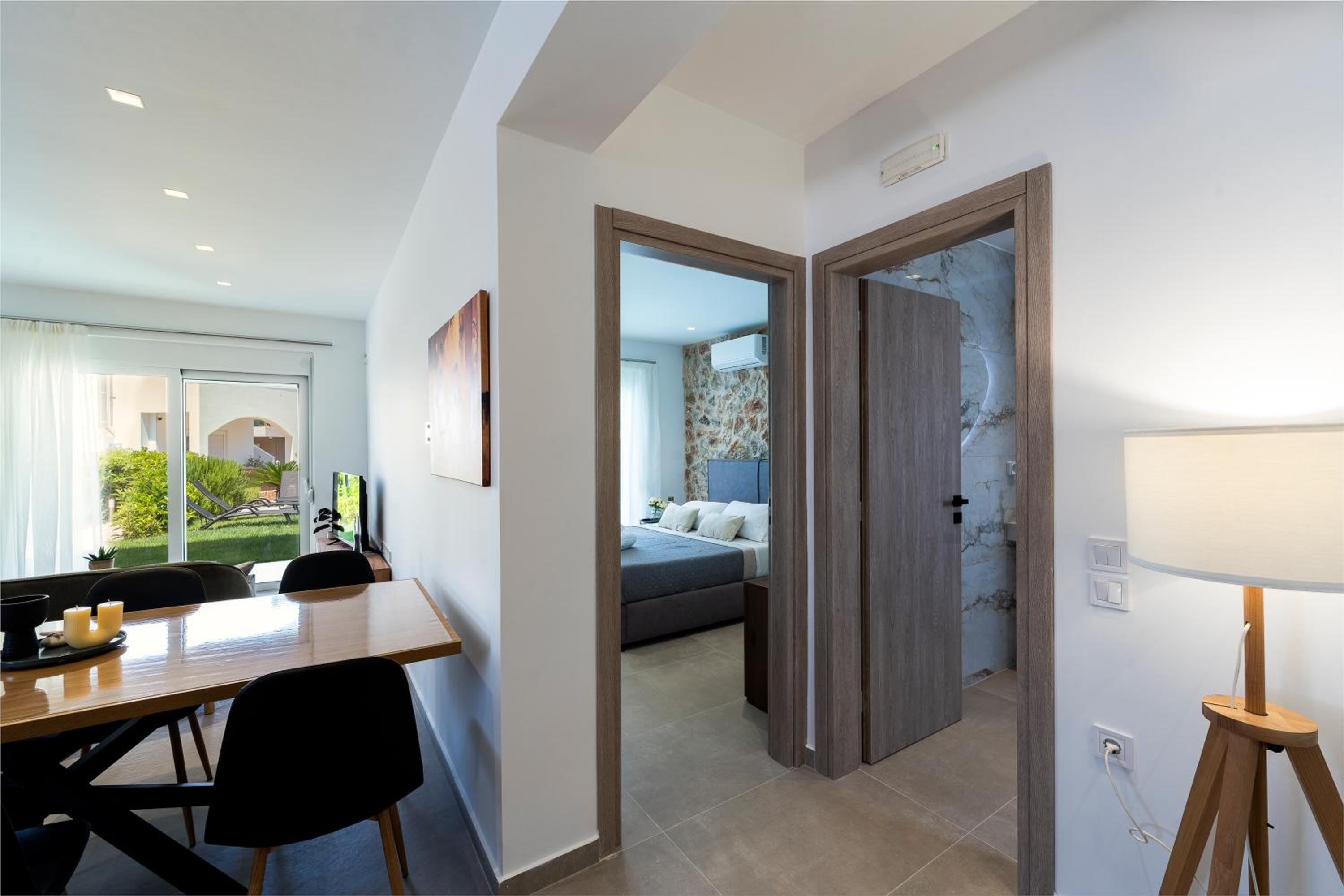 Three-Bedroom Villa photo 3