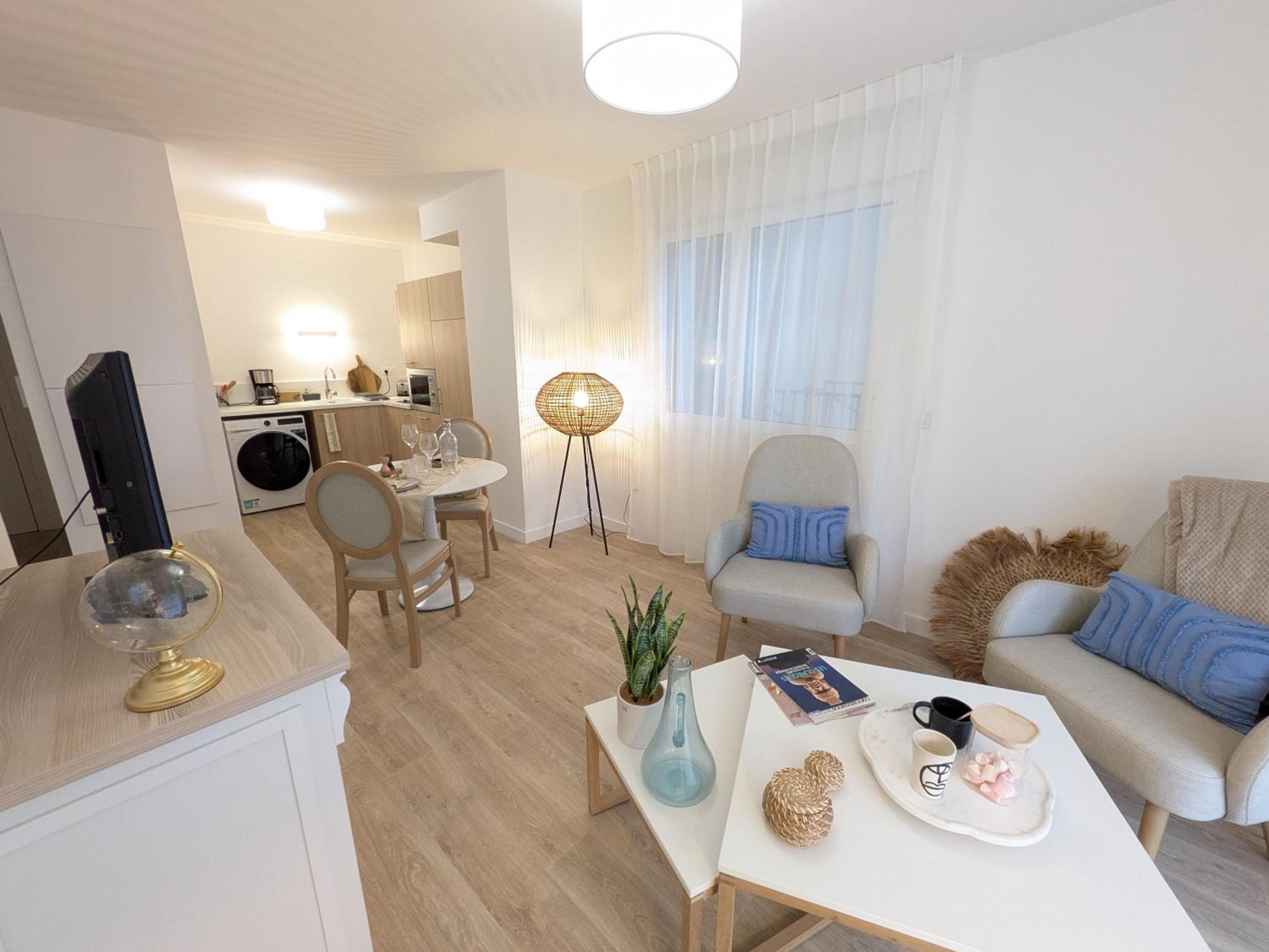 One-Bedroom Apartment