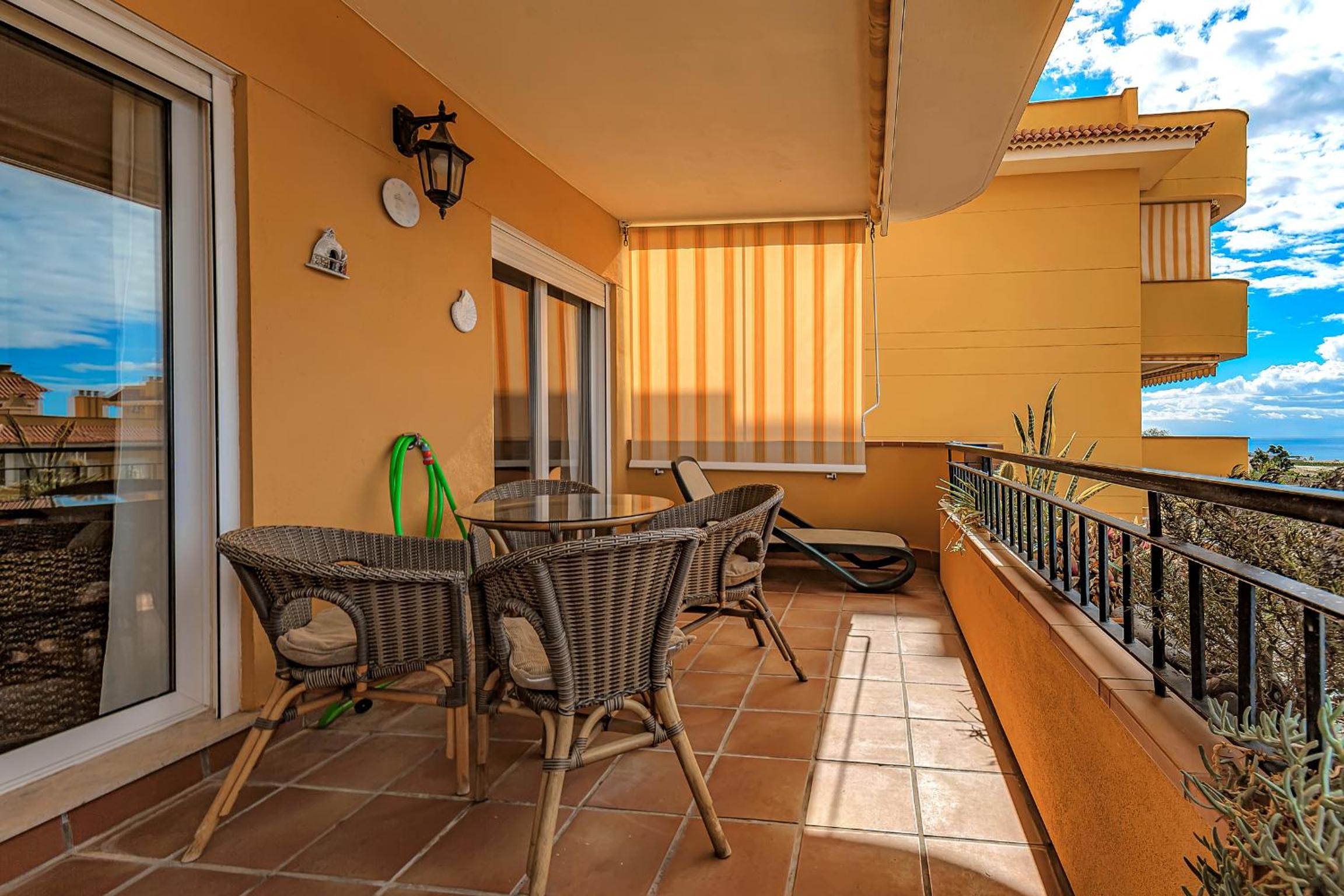 Two-Bedroom Deluxe Apartment with Ocean View