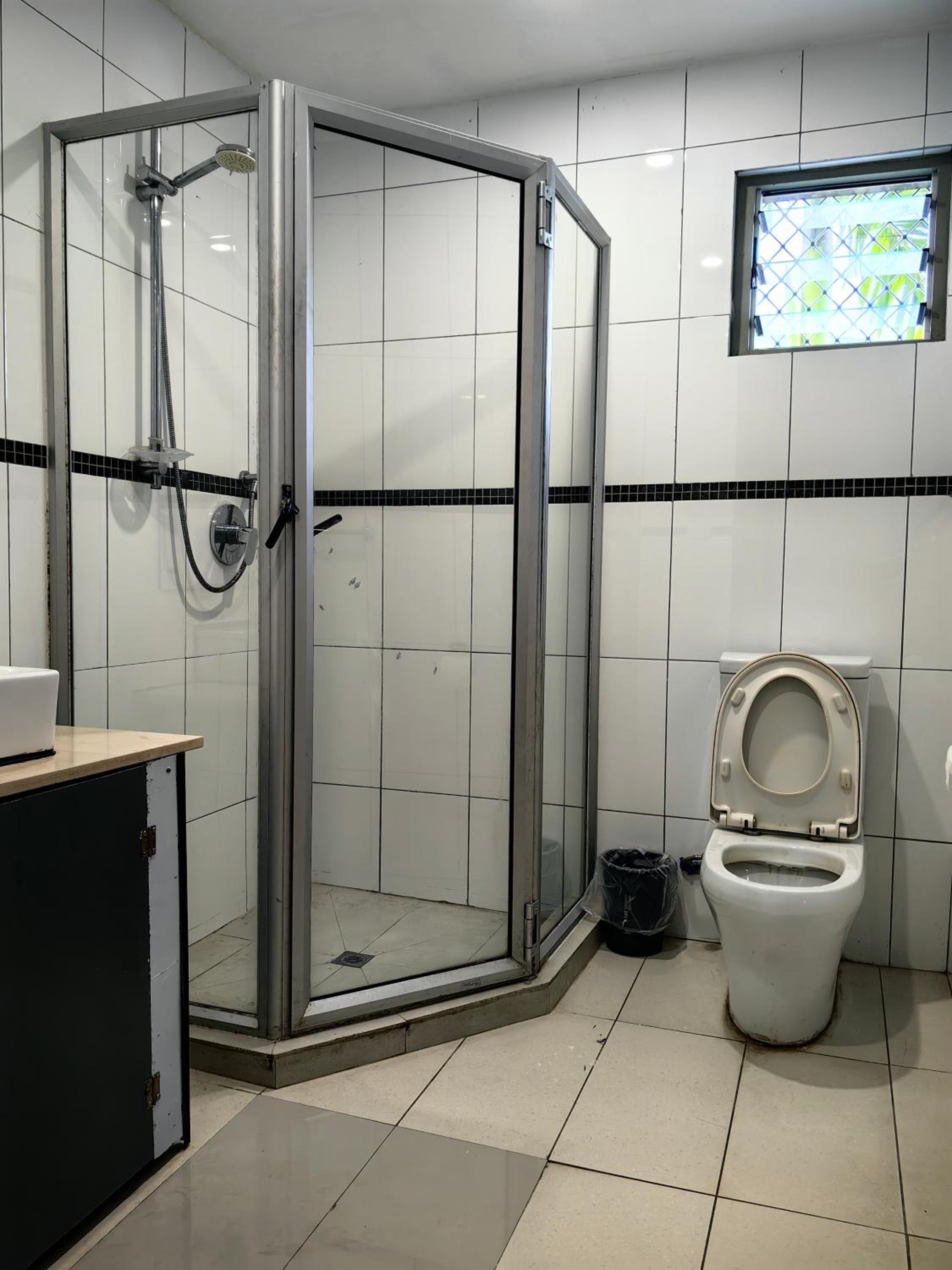 Double Room with Shared Bathroom photo 3