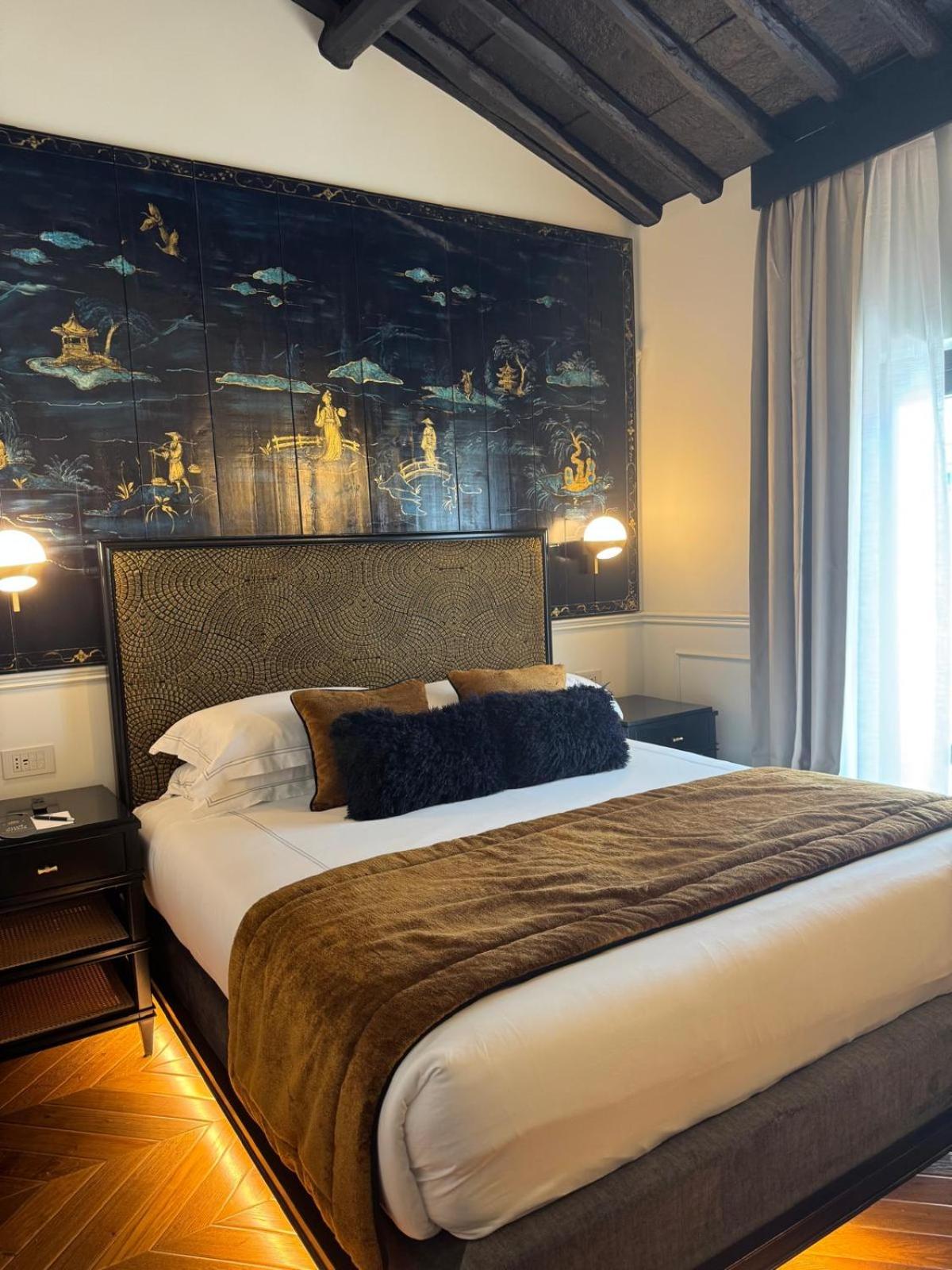 Executive Room with Balcony photo 3
