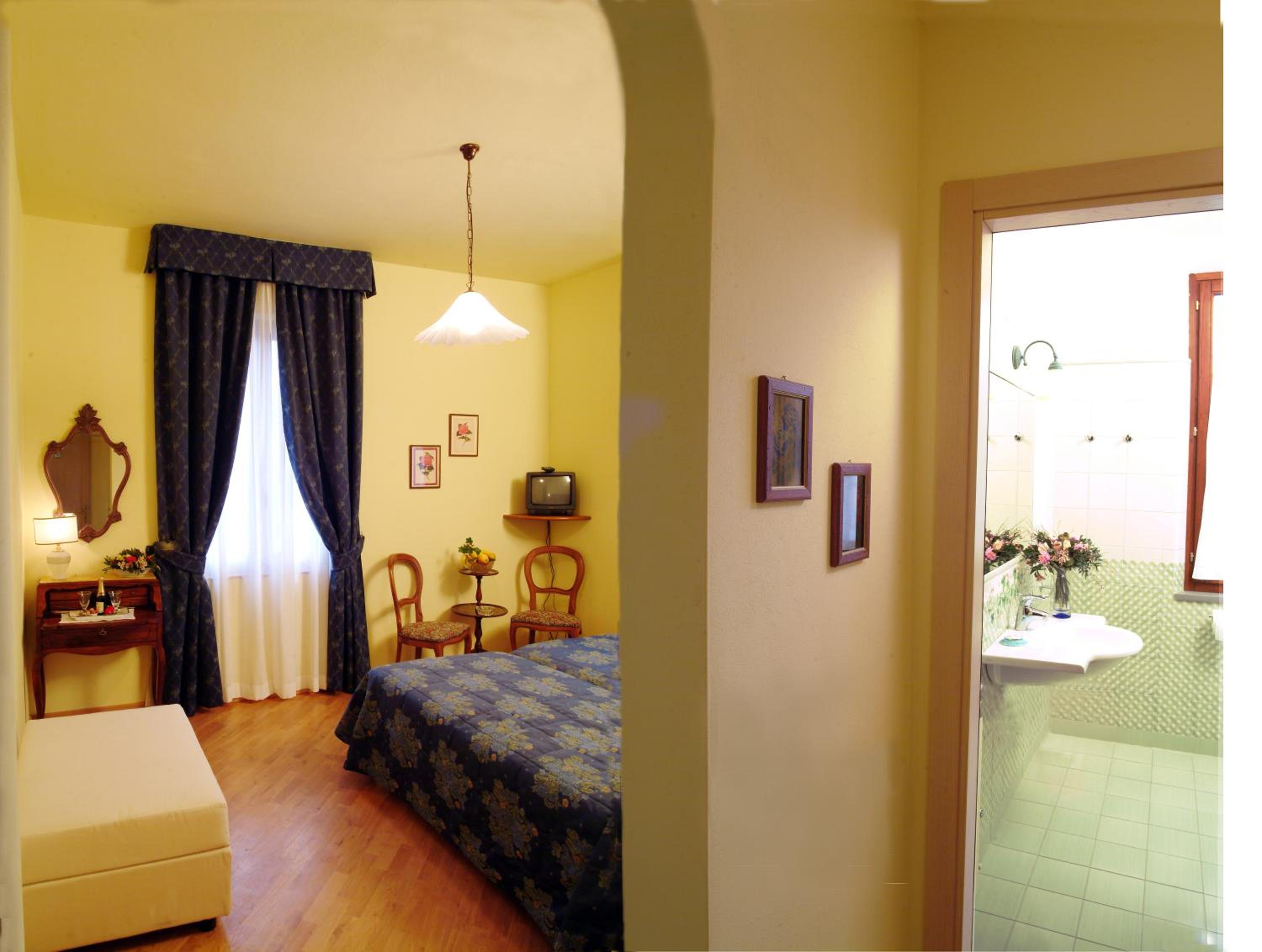 Triple Room with Garden View - Photo 6