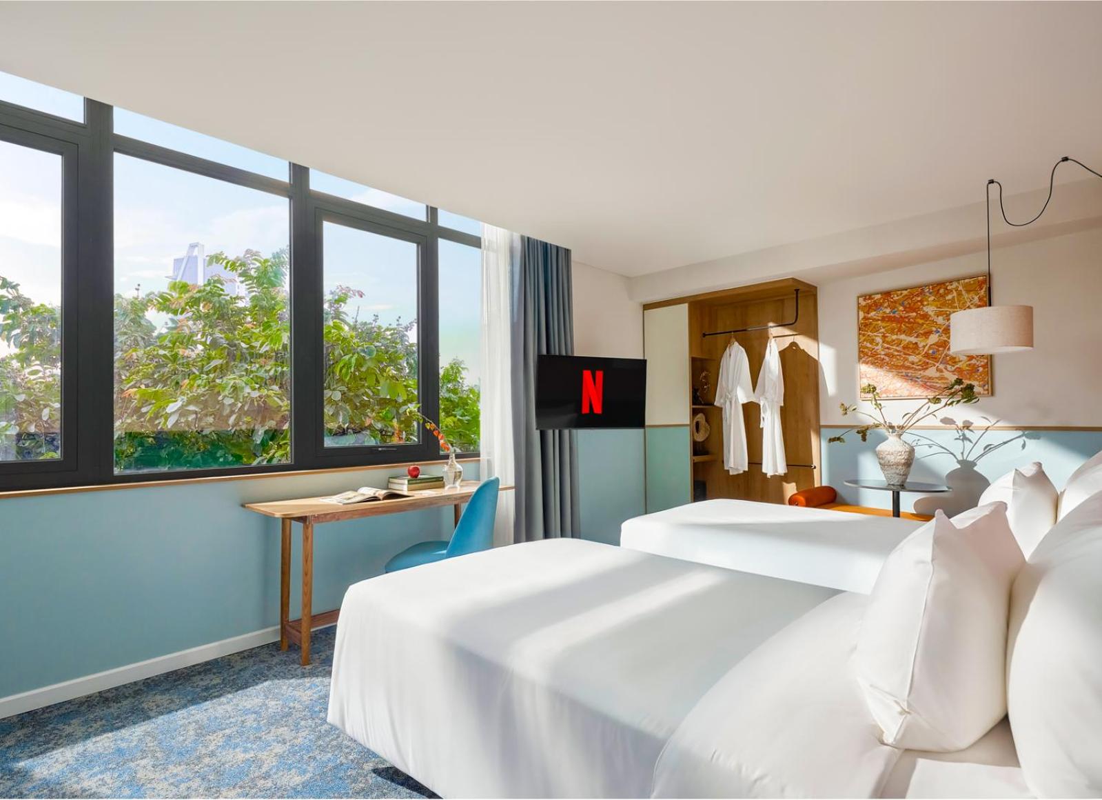Superior Twin Room with City View