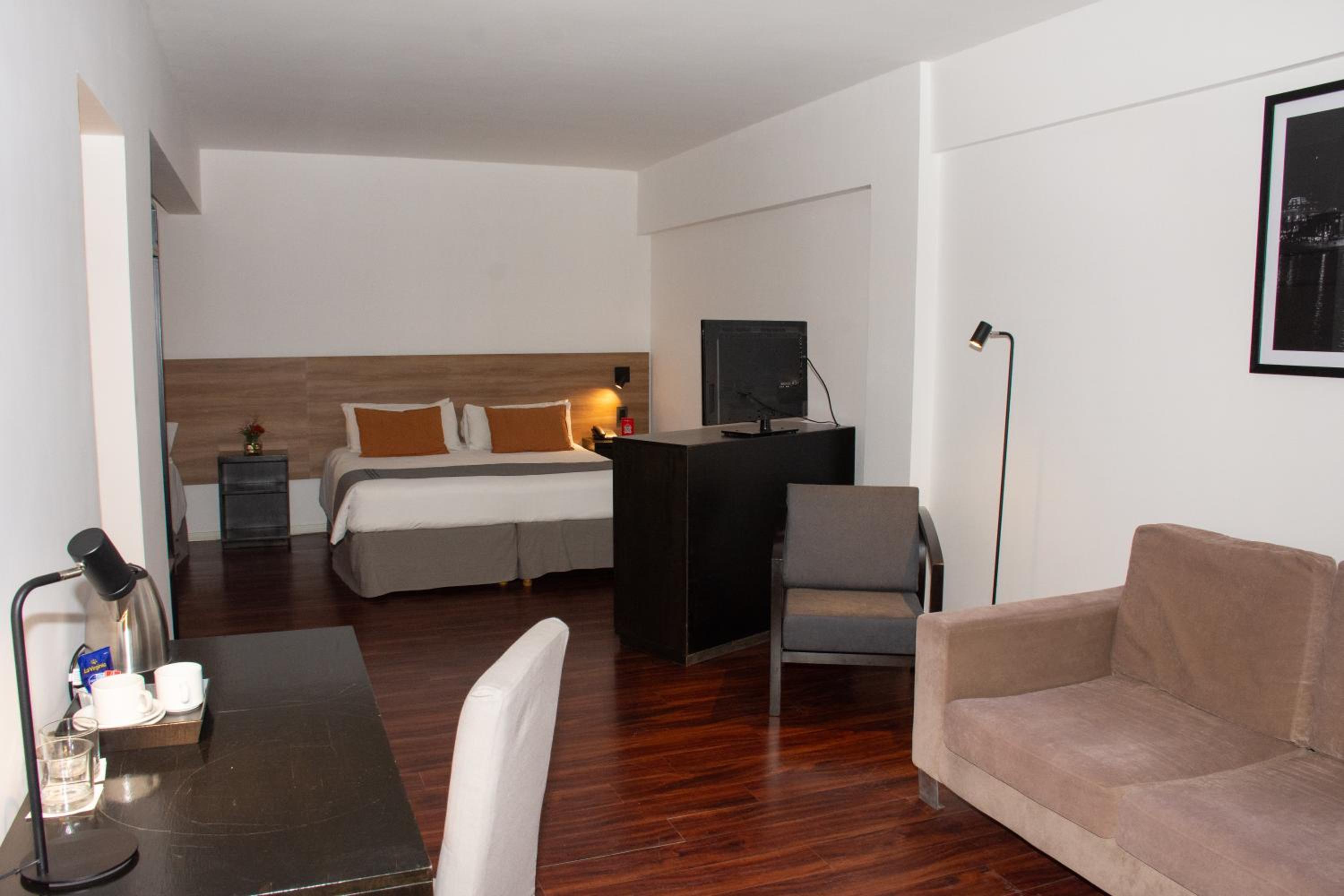 Executive Triple Room photo 3