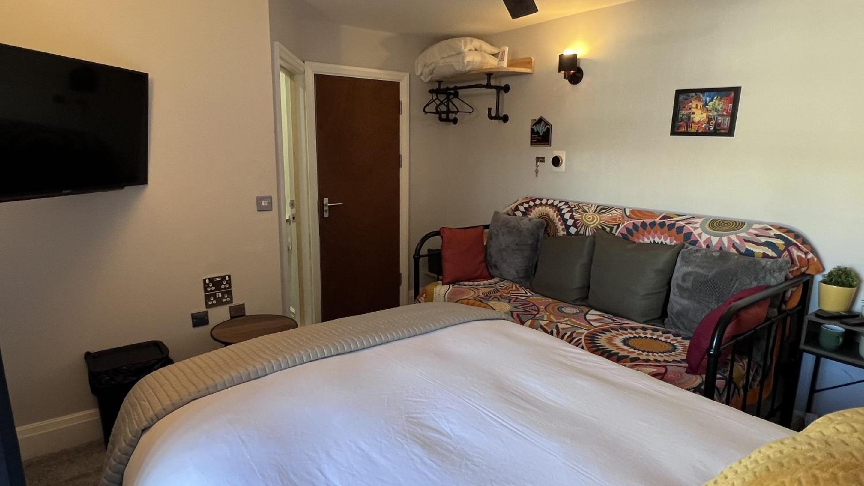 Superior Triple Room photo 2