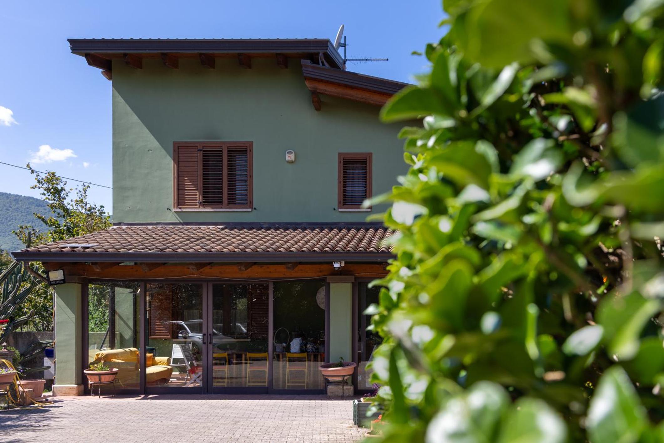 Villa photo 1