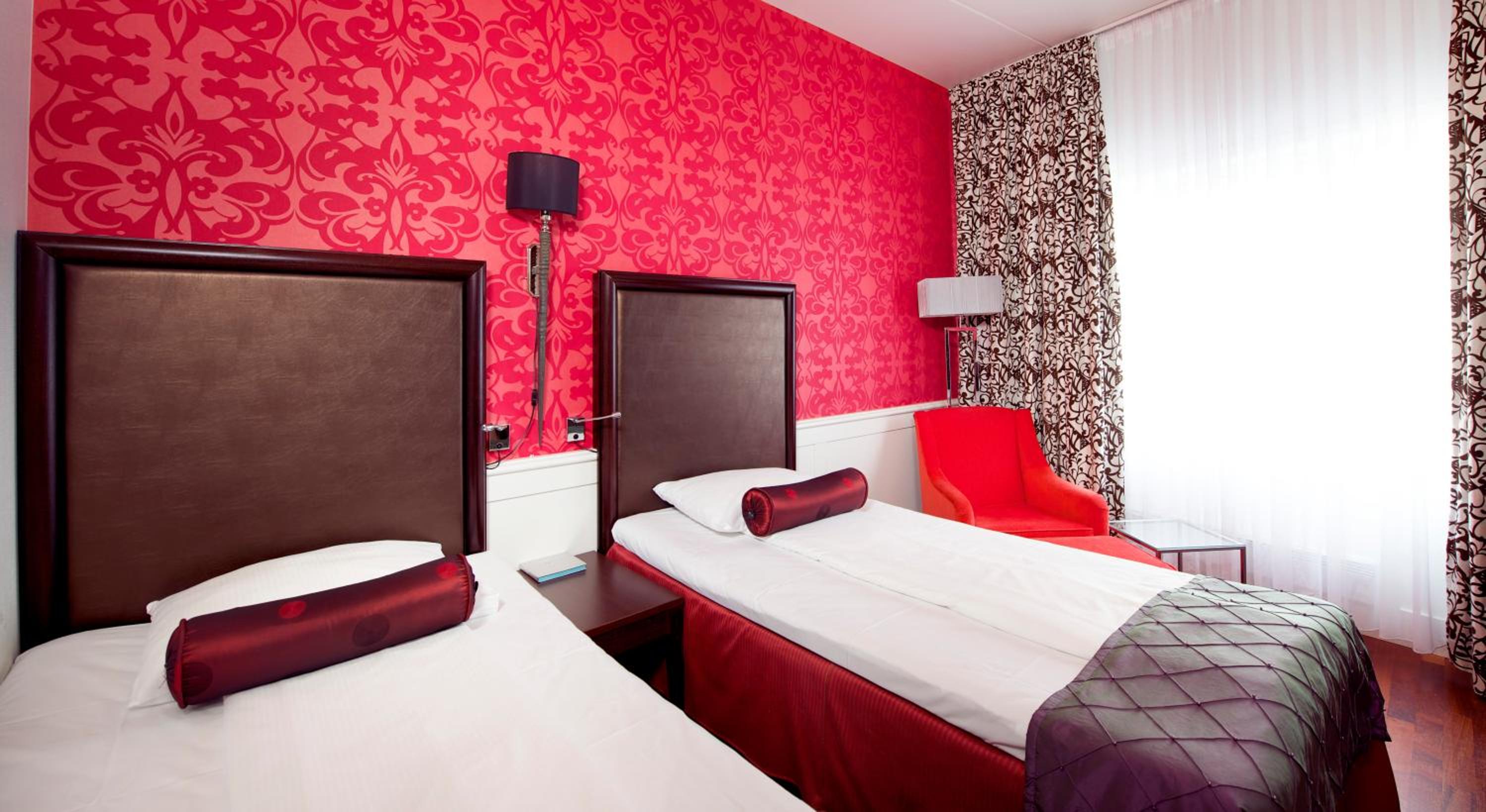 Standard Double or Twin Room - Photo 1